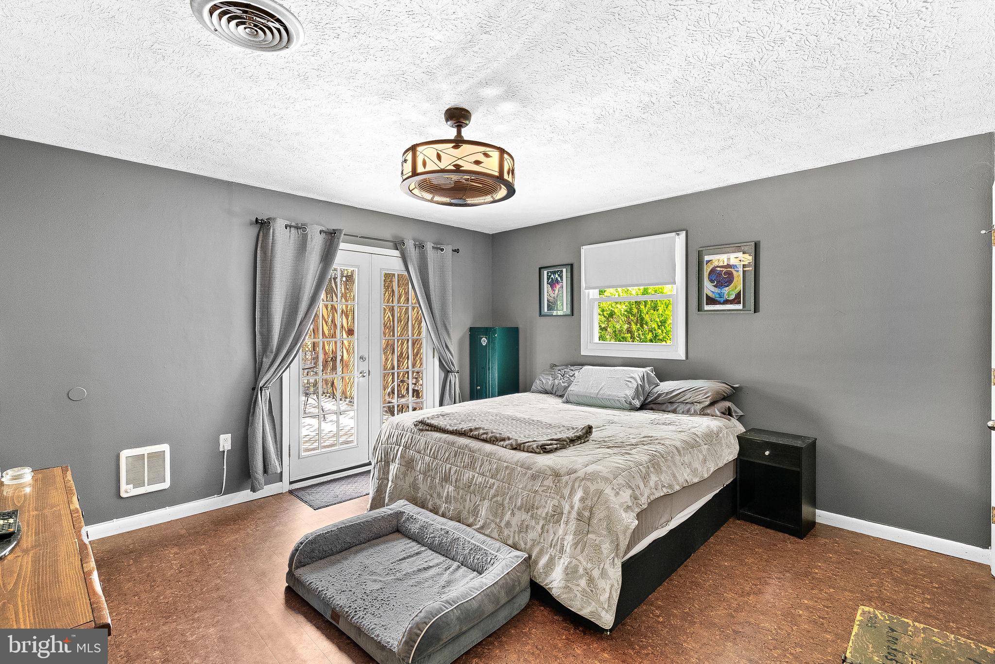 107 Massie Dr