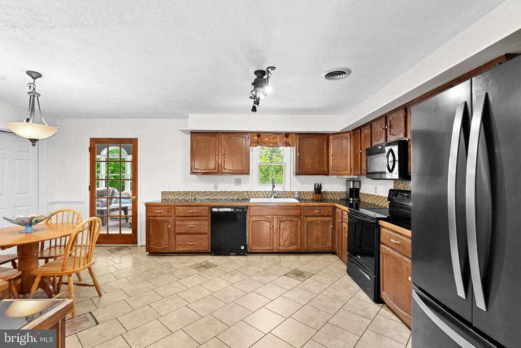 107 Massie Dr