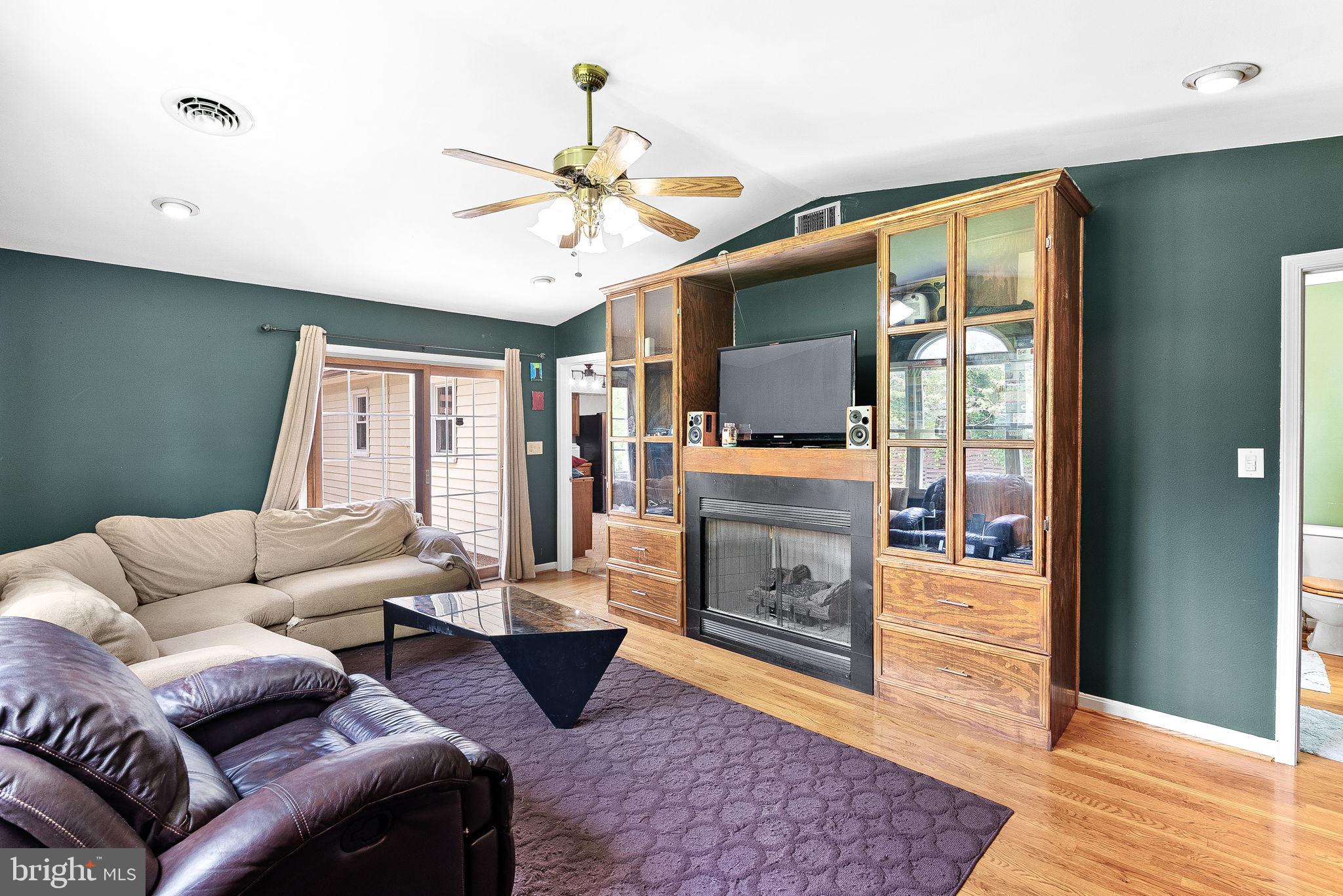 107 Massie Dr