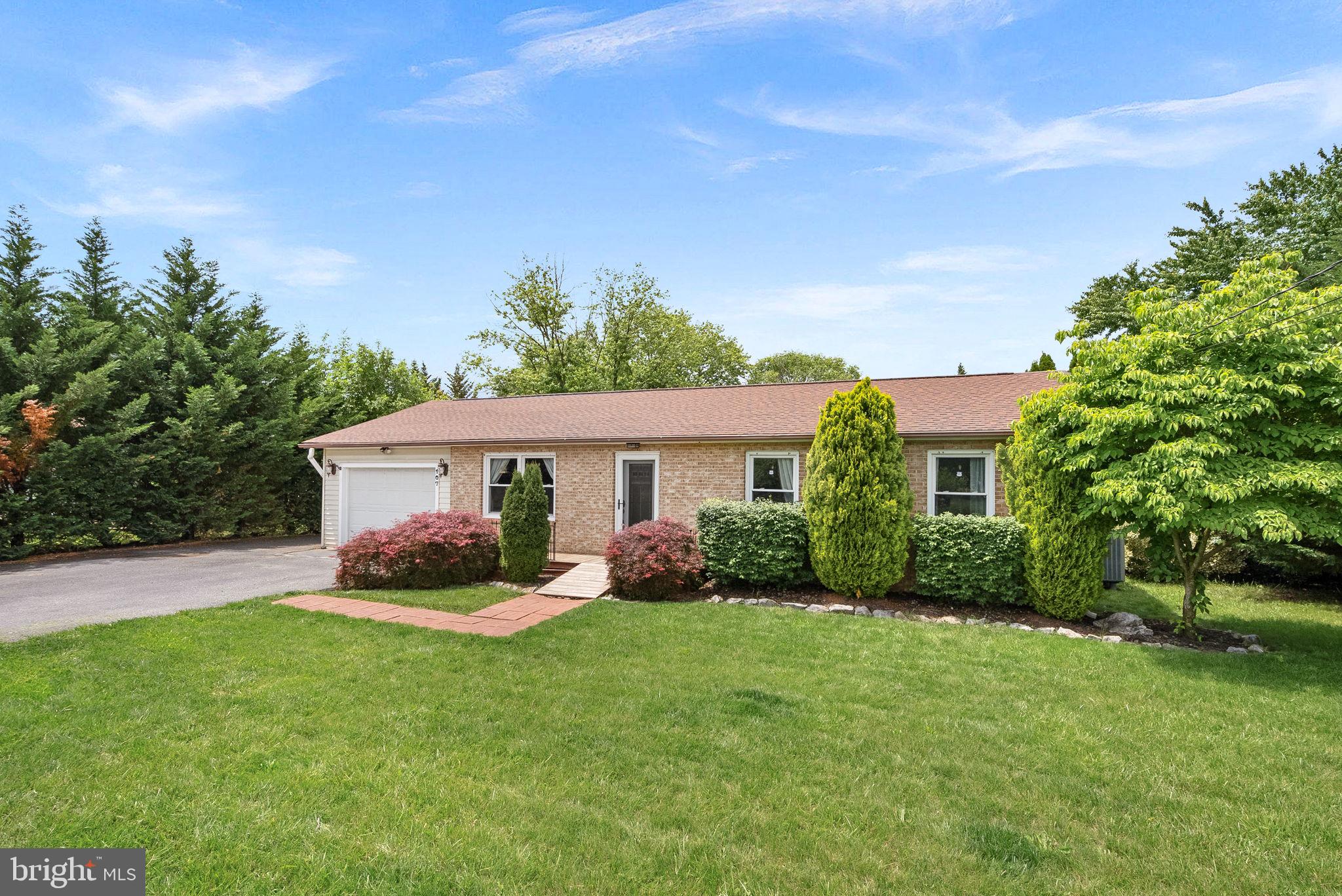 107 Massie Dr