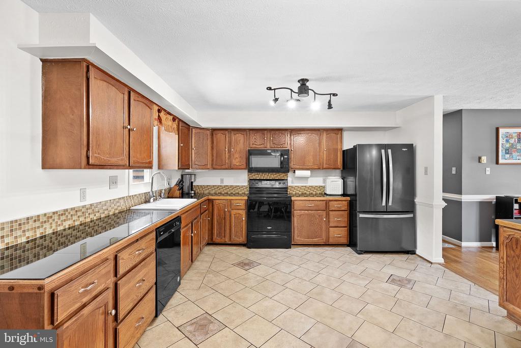 107 Massie Dr