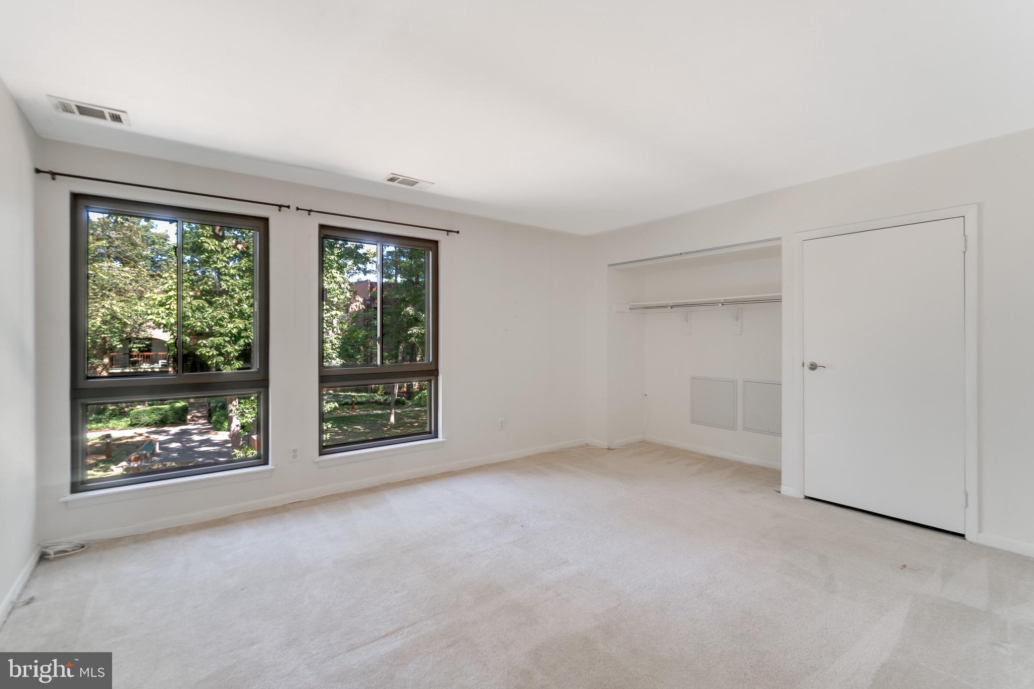 11200 Chestnut Grove Square Unit: 11200-202