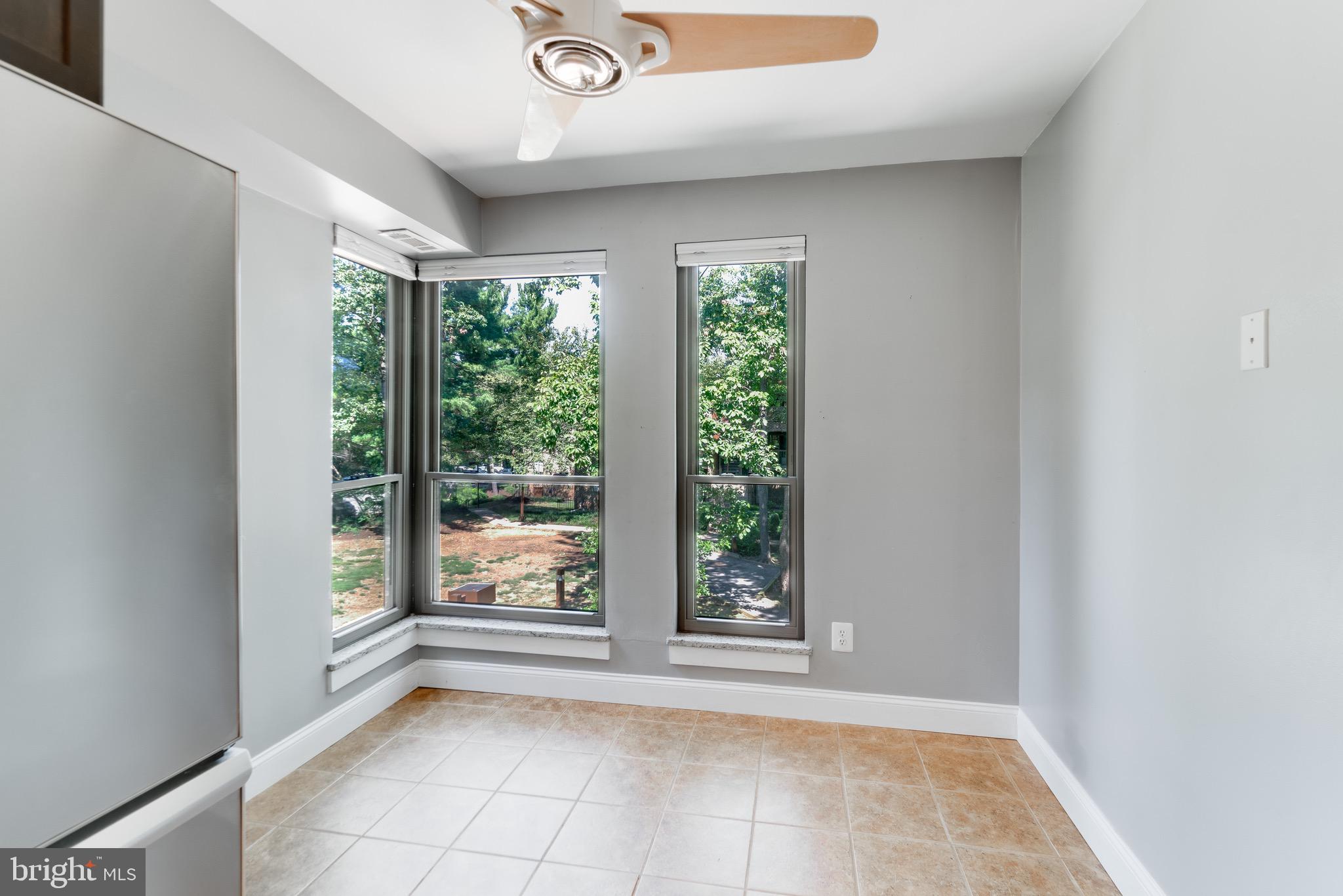 11200 Chestnut Grove Square Unit: 11200-202