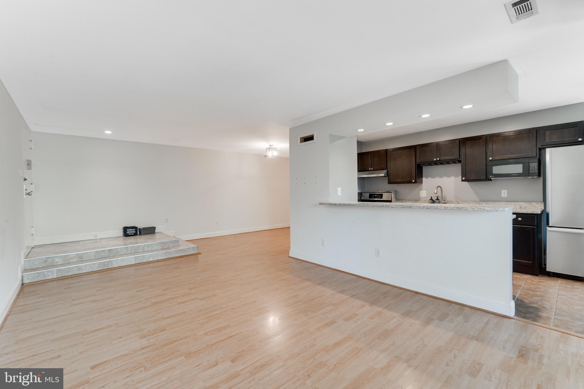 11200 Chestnut Grove Square Unit: 11200-202