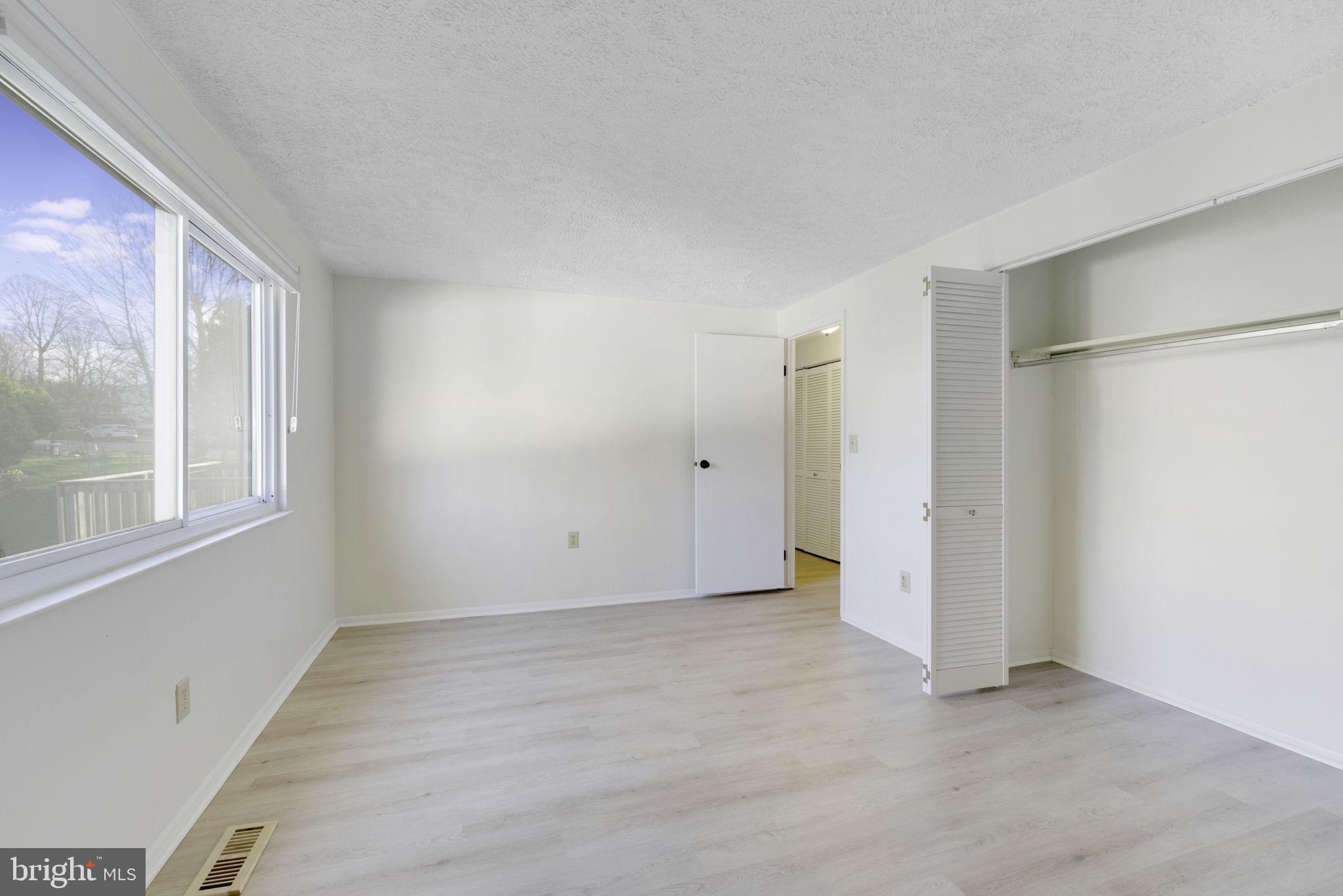 13712 Cabells Mill Dr