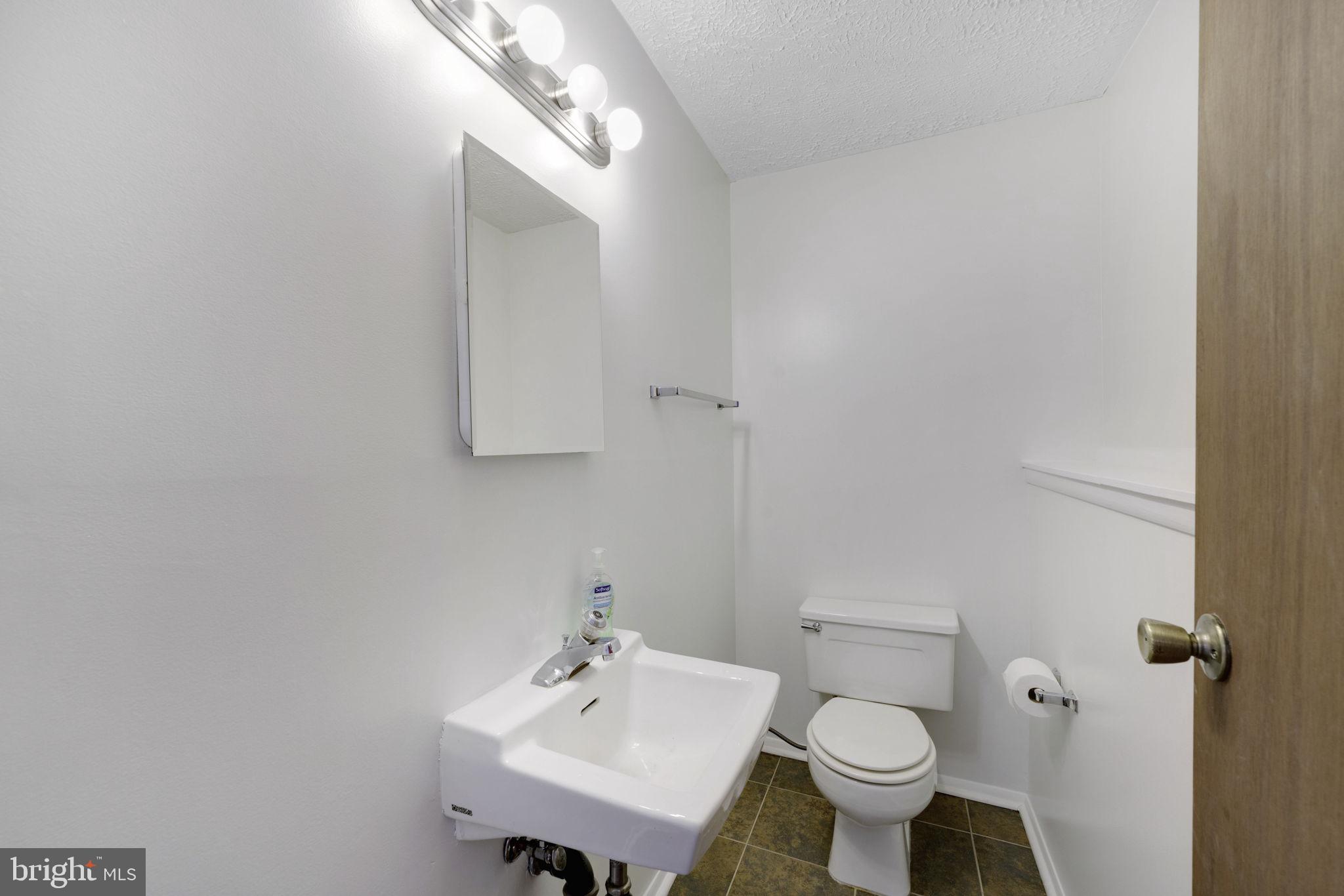 13712 Cabells Mill Dr