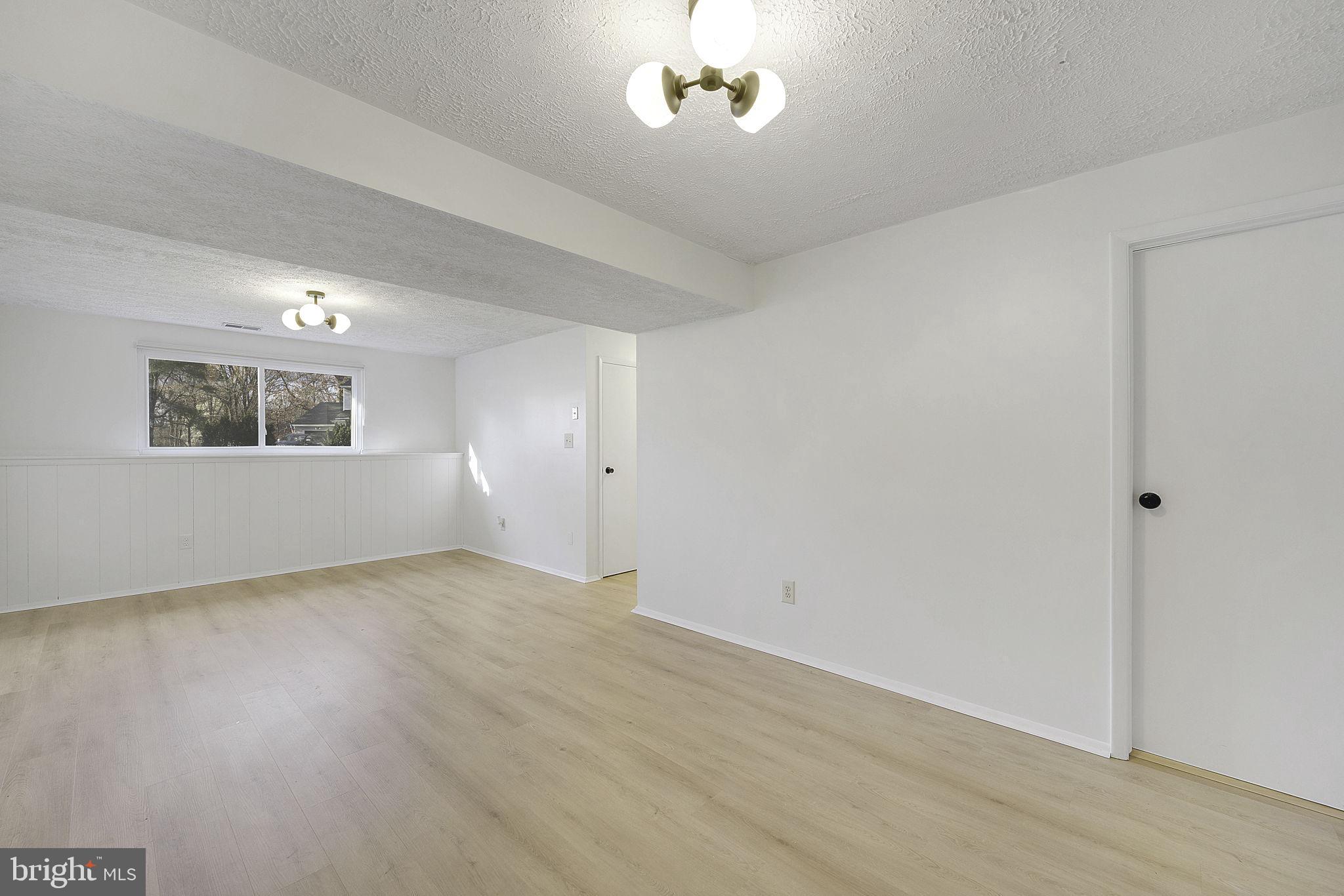 13712 Cabells Mill Dr