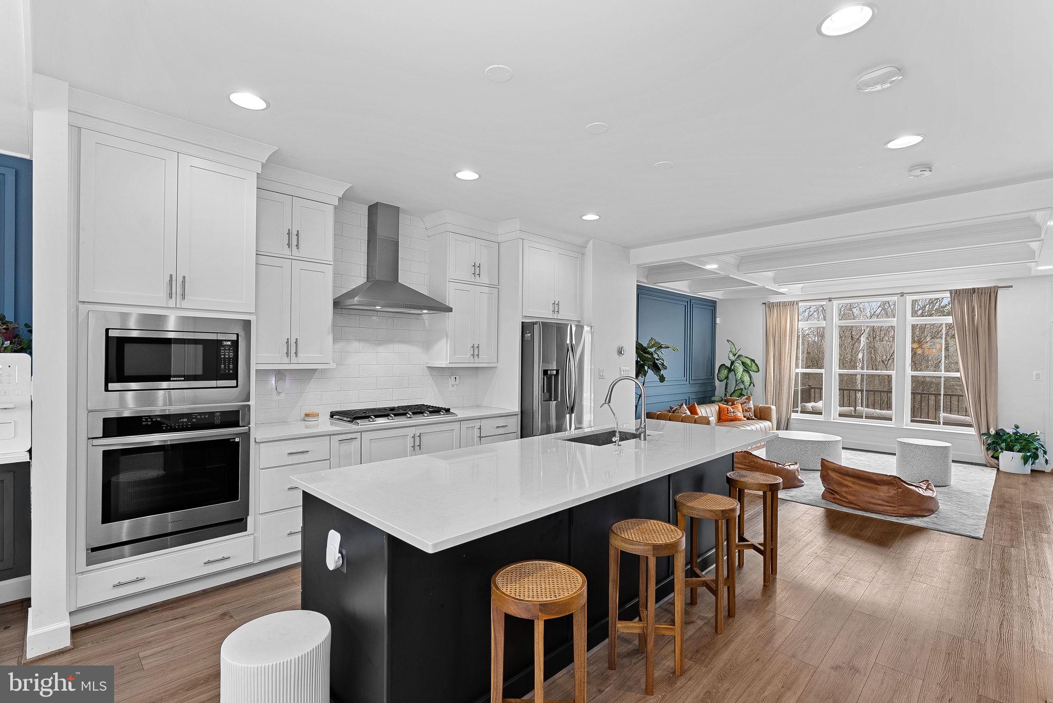 5237 RIDGEVIEW RETREAT DRIVE