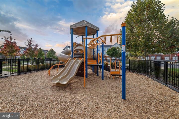 23230 Milltown Knoll Square Unit: 106