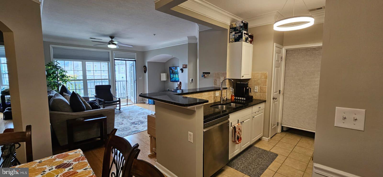 501 Sunset View TERRACE SE Unit: 307