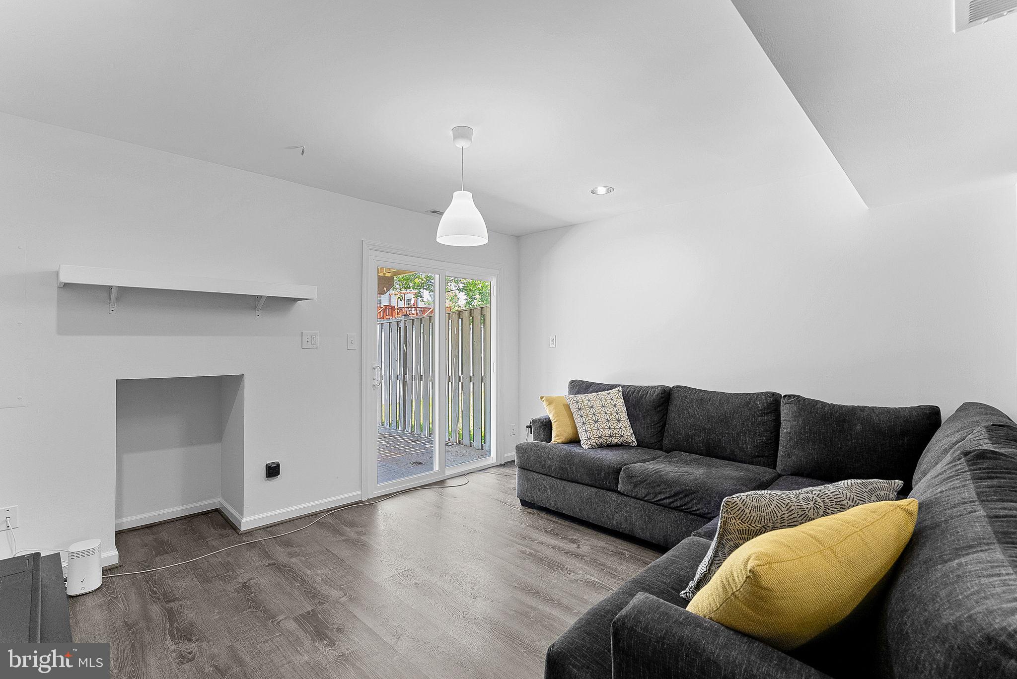 17363 Kentsdale Sq