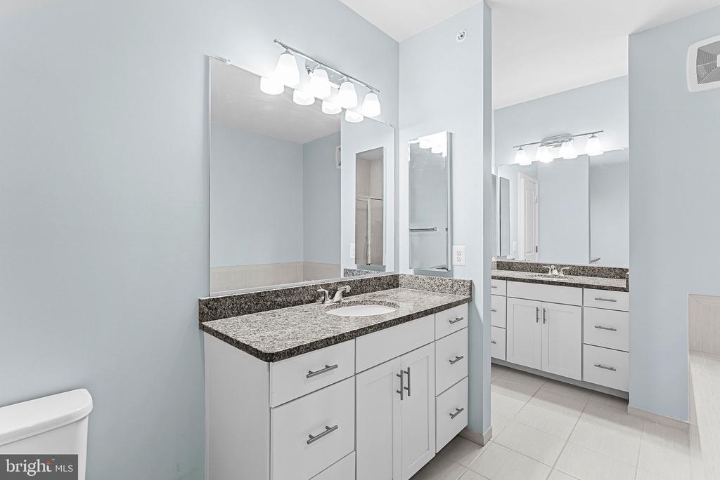 1310 Ribbon Limestone Ter SE