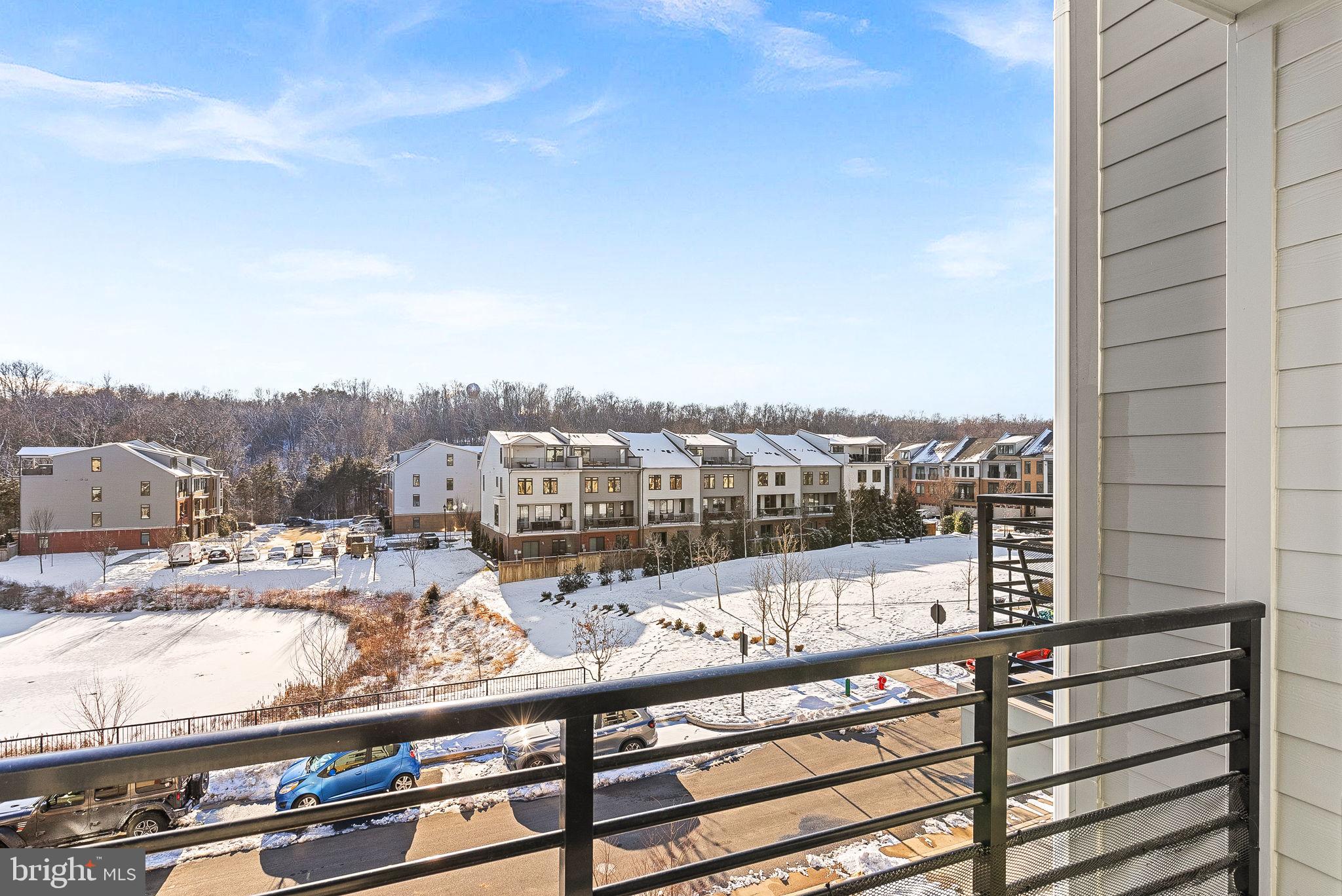1310 Ribbon Limestone Ter SE