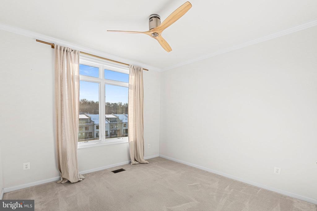 1310 Ribbon Limestone Ter SE