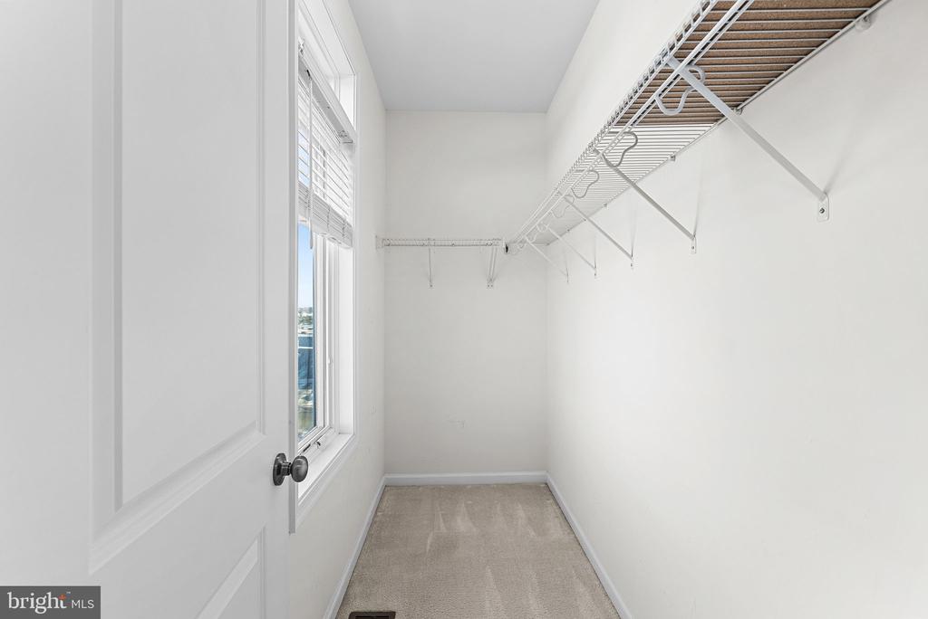 1310 Ribbon Limestone Ter SE
