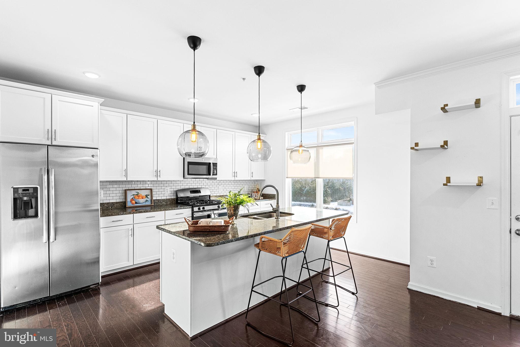 1310 Ribbon Limestone Ter SE