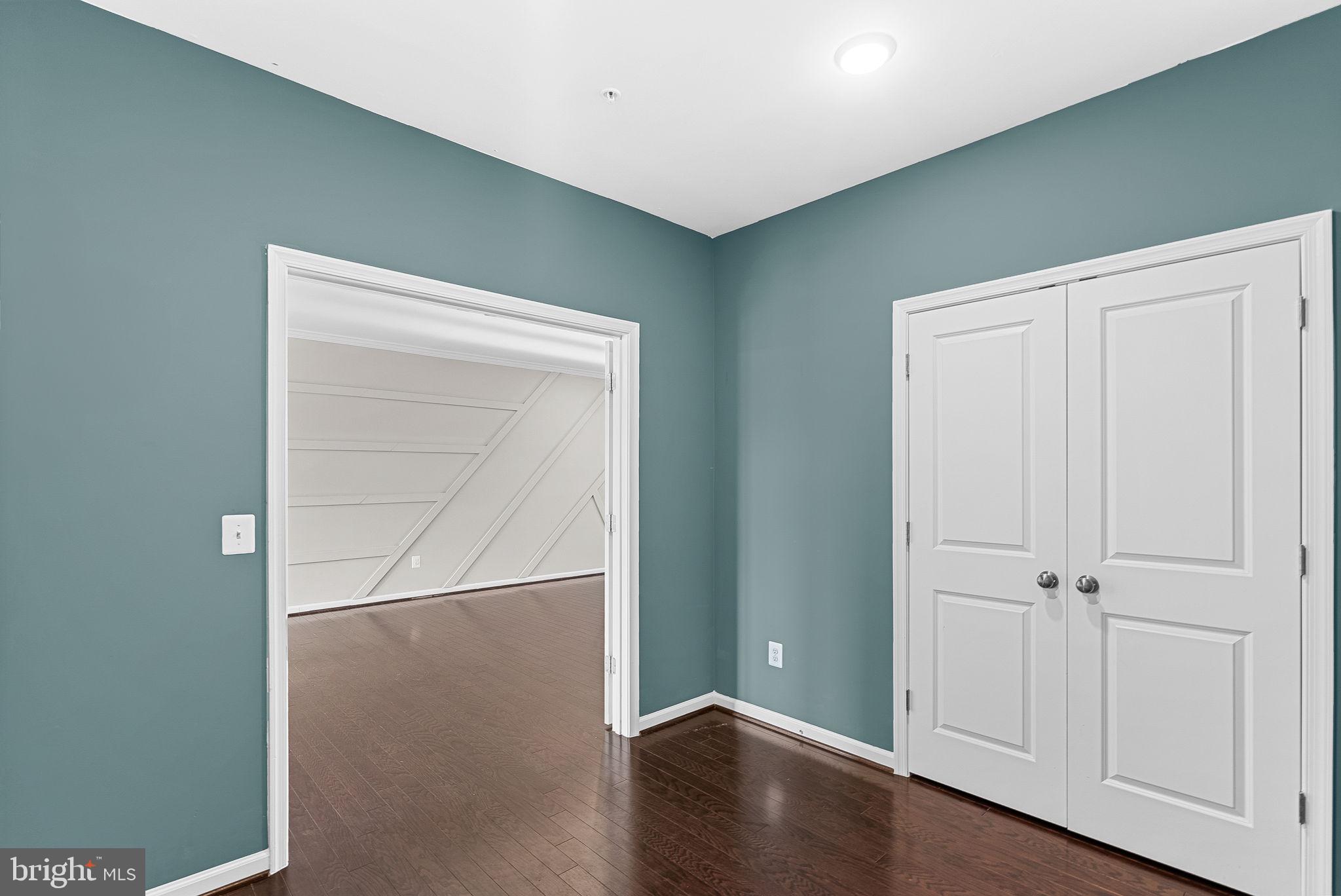 1310 Ribbon Limestone Ter SE