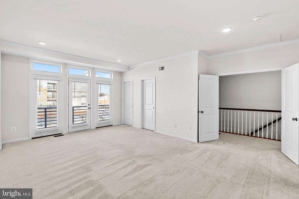 1310 Ribbon Limestone Ter SE