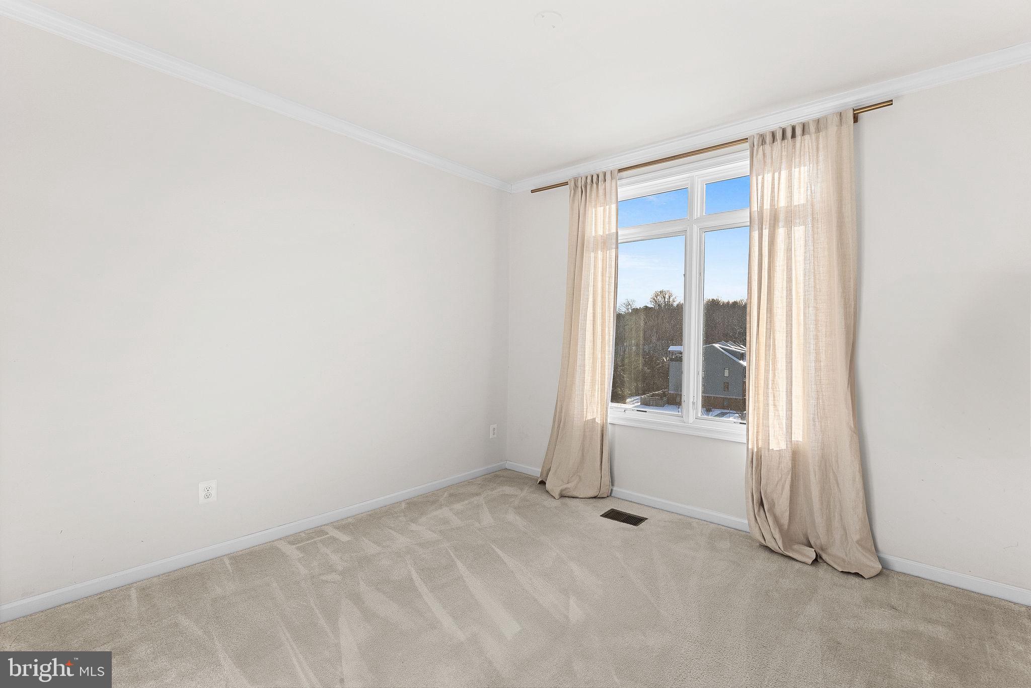 1310 Ribbon Limestone Ter SE