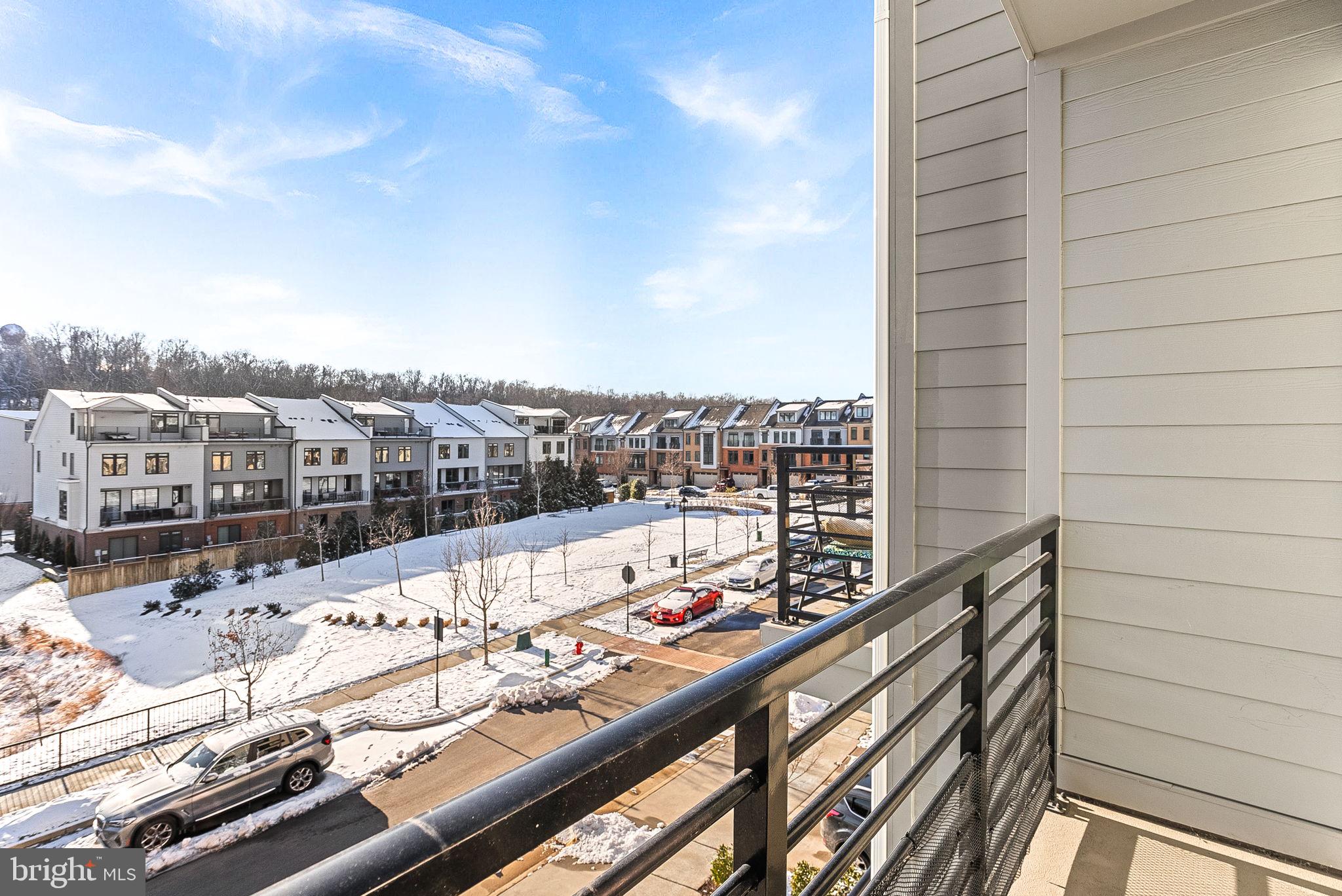 1310 Ribbon Limestone Ter SE