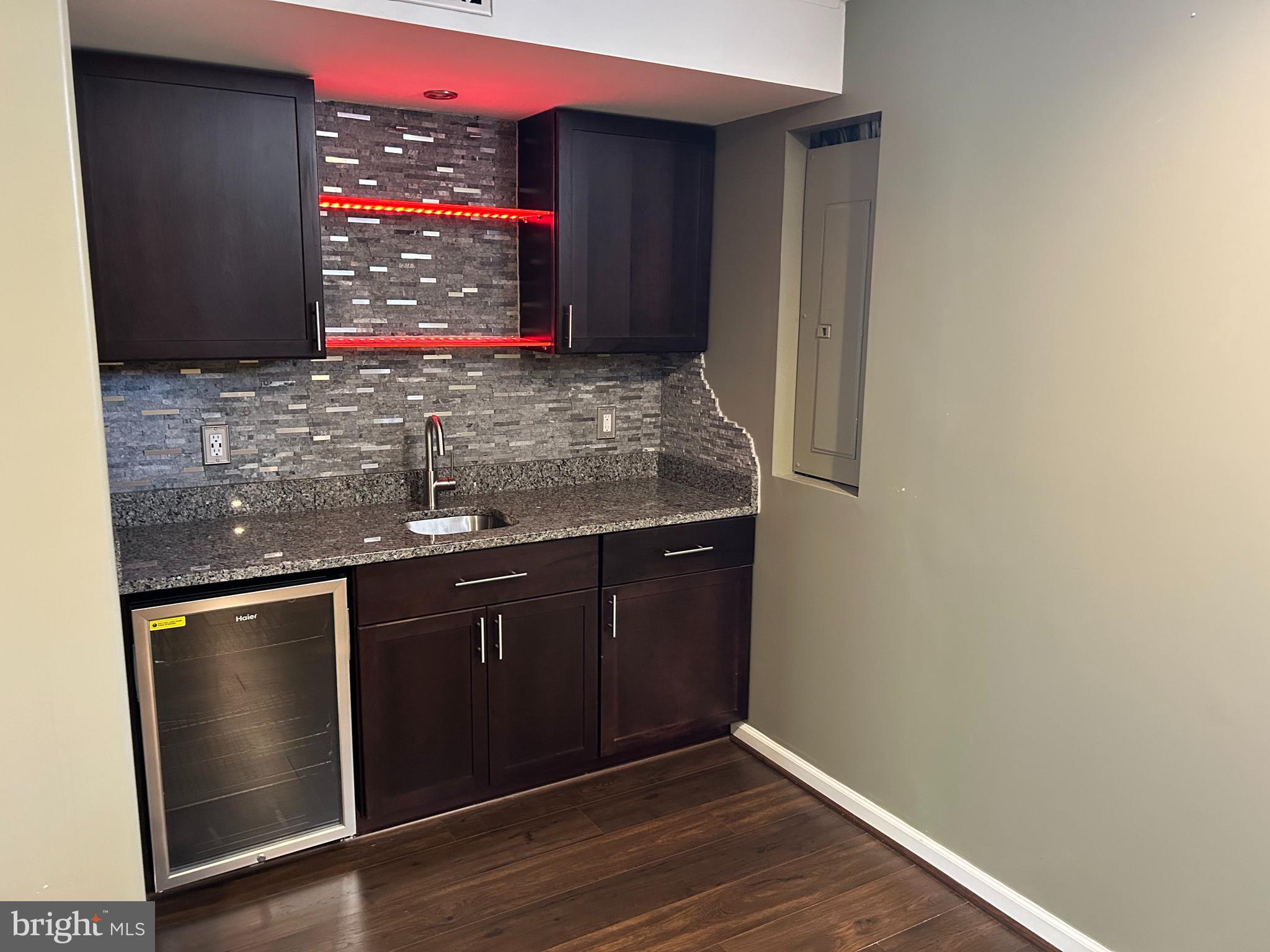 46487 PRIMULA CT