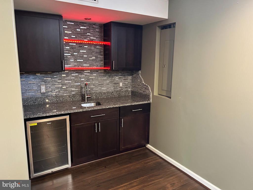 46487 PRIMULA CT