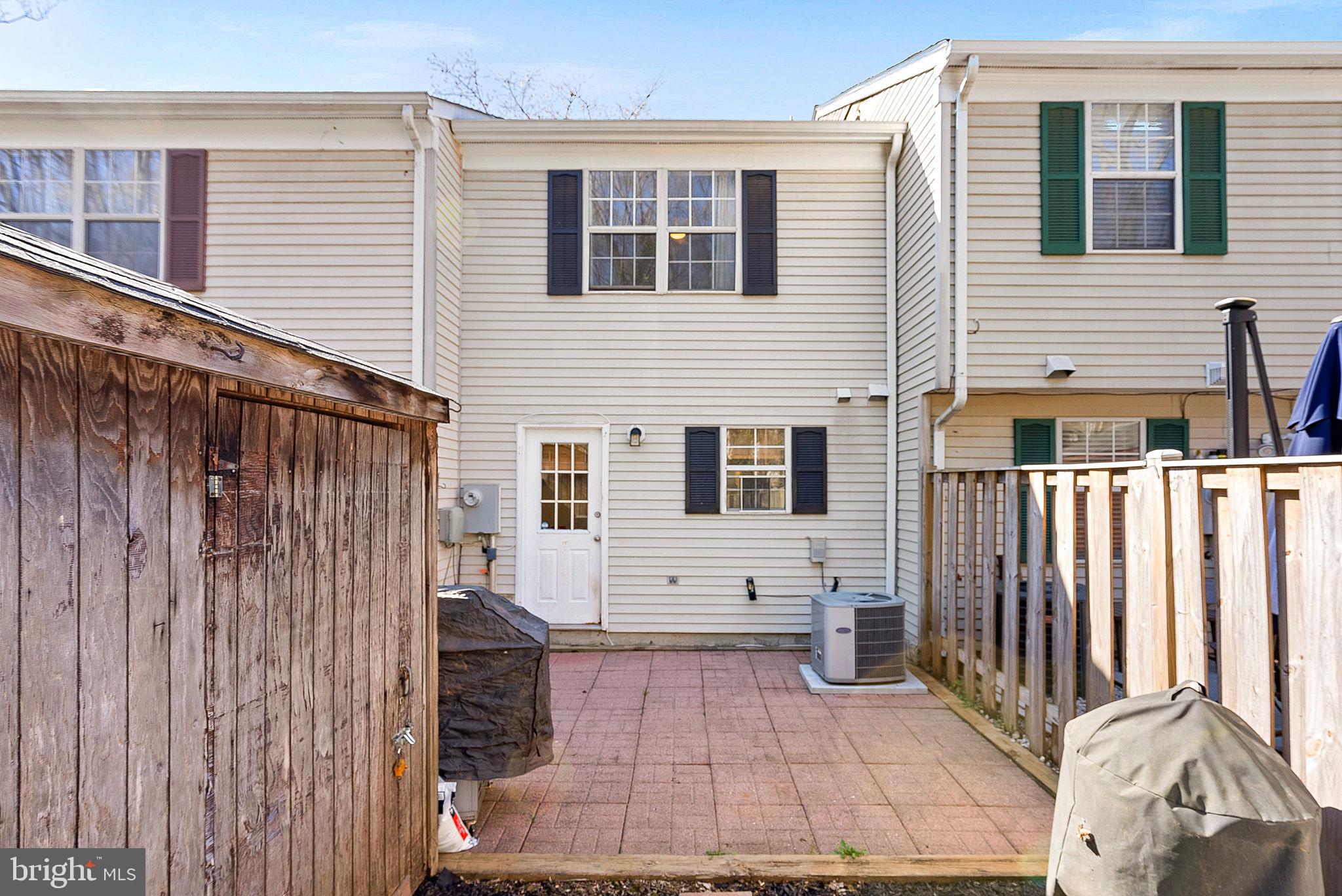 42 Palmer Ct