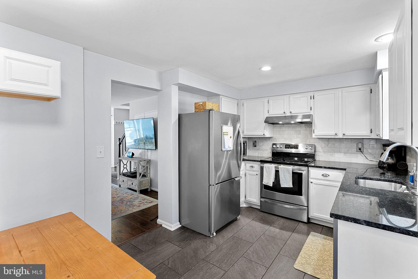 42 Palmer Ct
