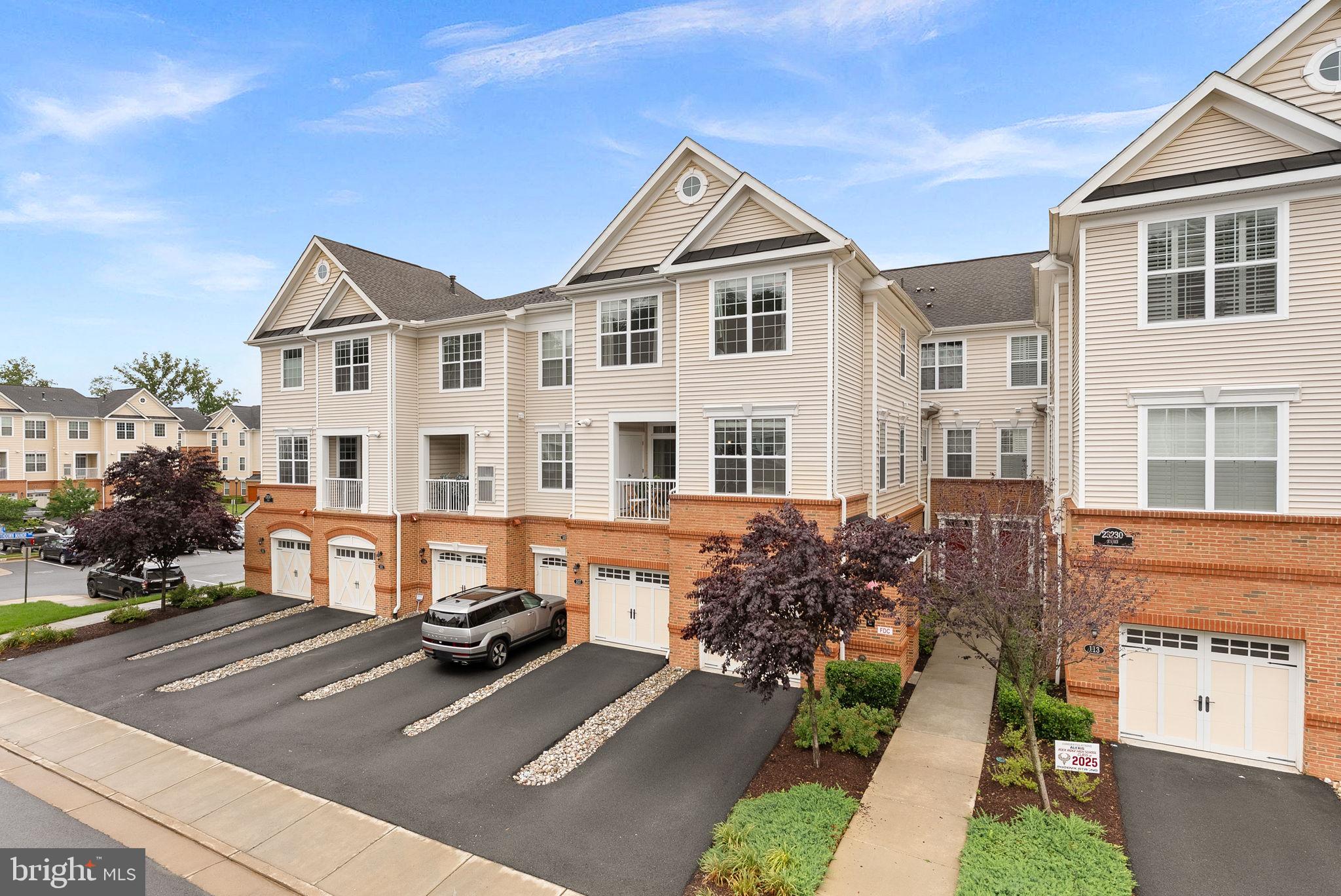 23230 Milltown Knoll Sq #106