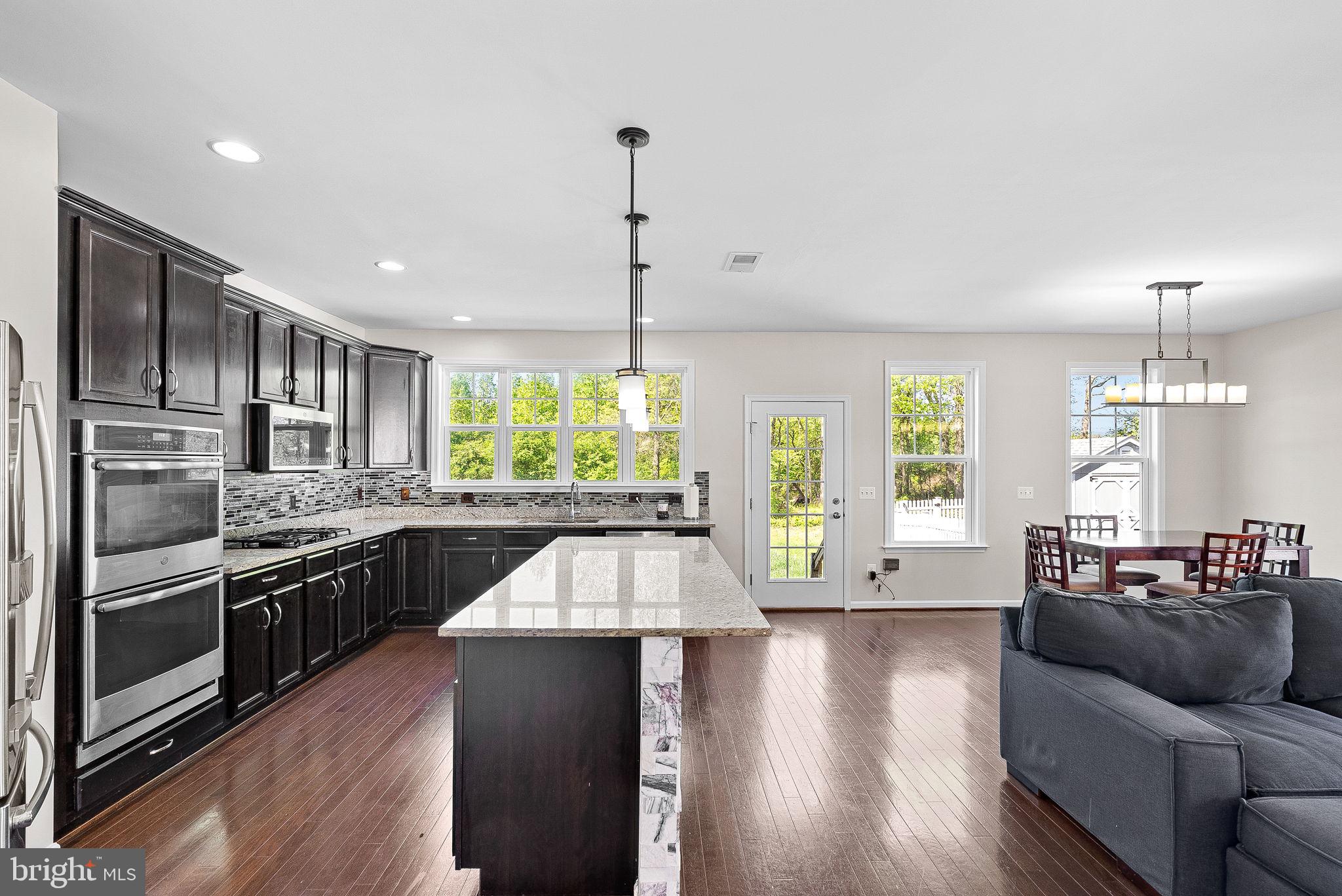 829 PENCOAST DRIVE