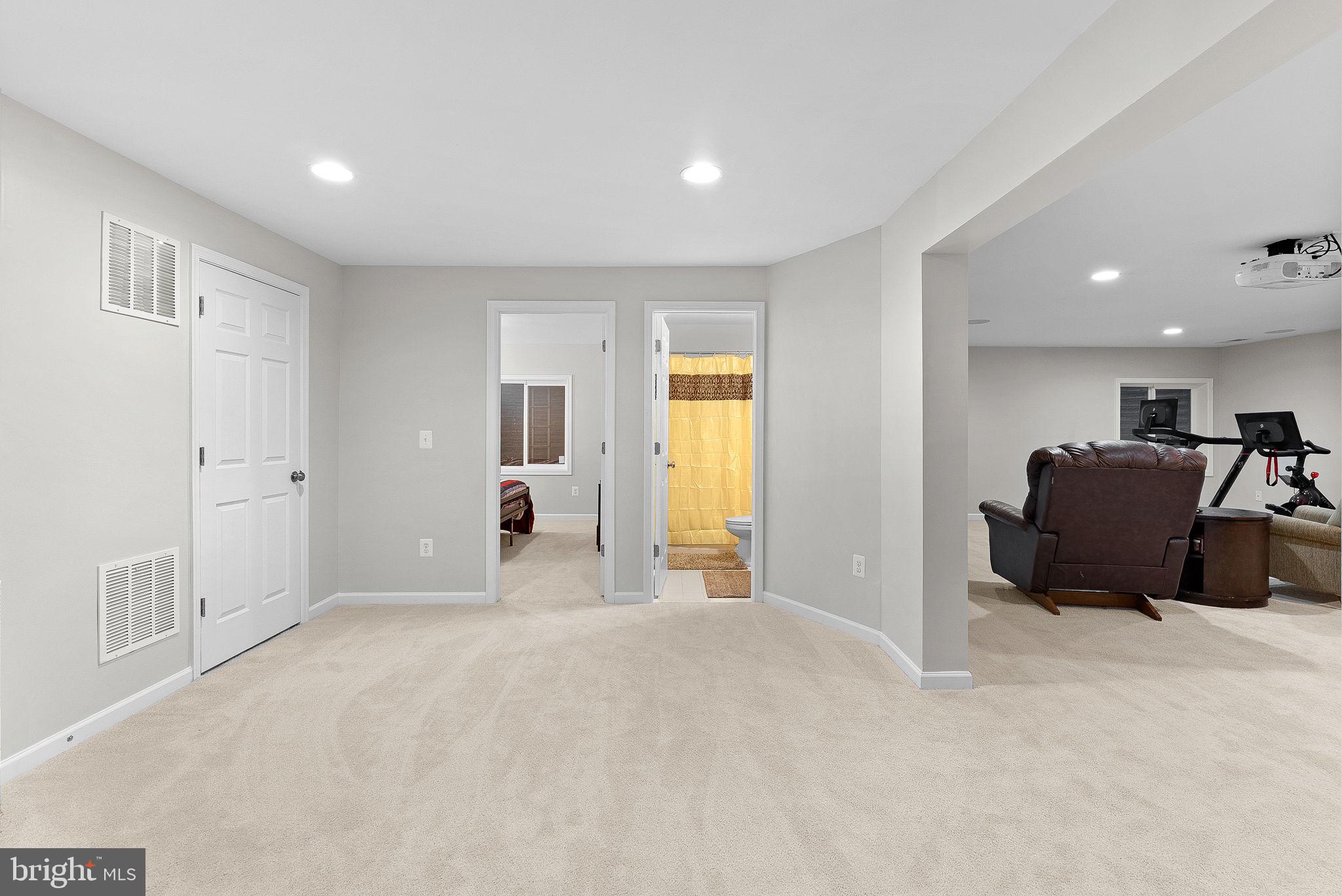 829 PENCOAST DRIVE