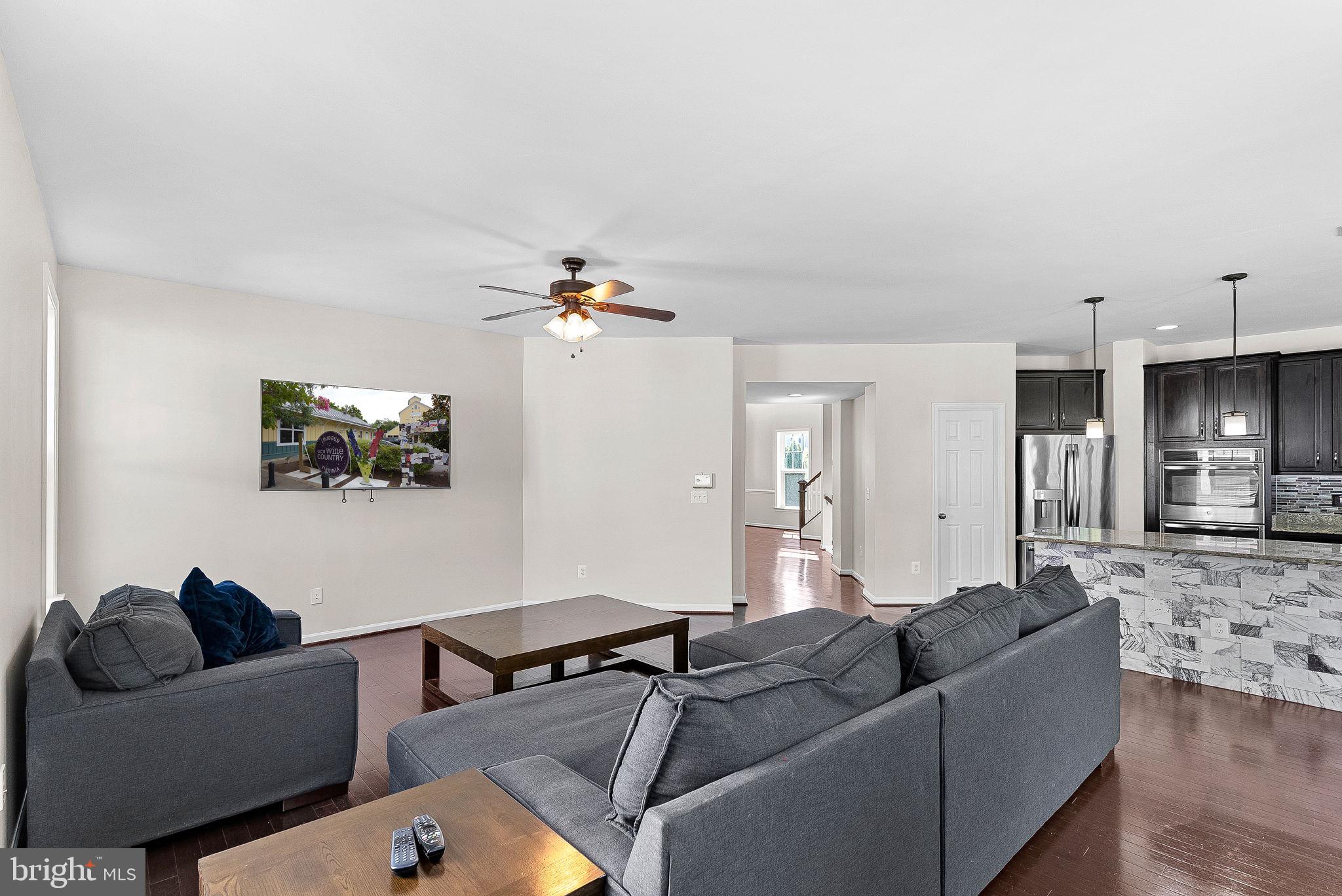 829 PENCOAST DRIVE