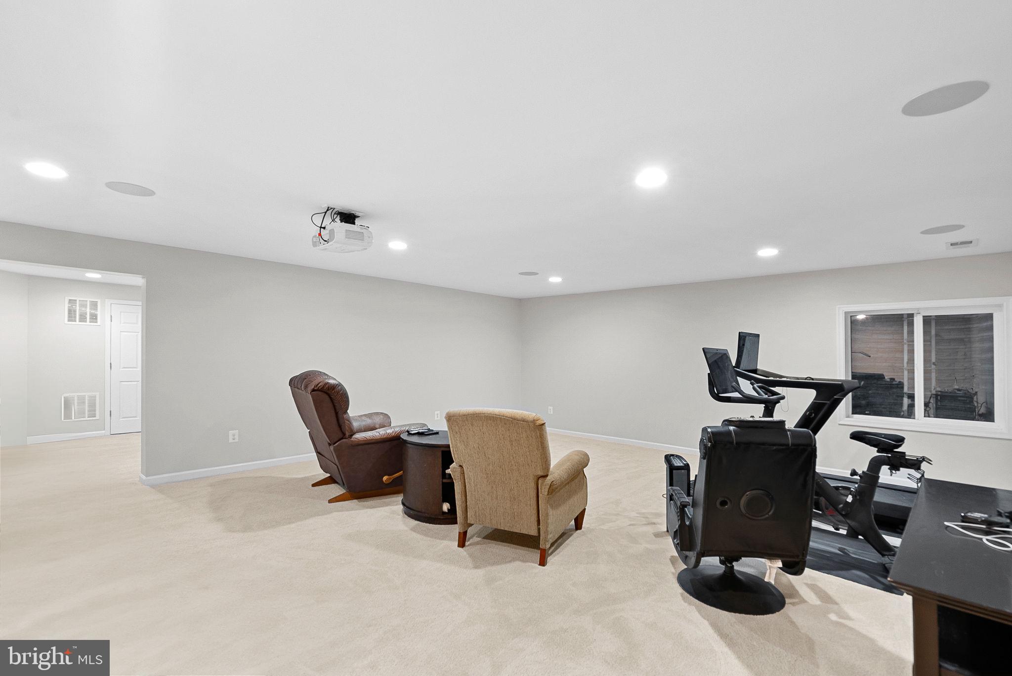 829 PENCOAST DRIVE