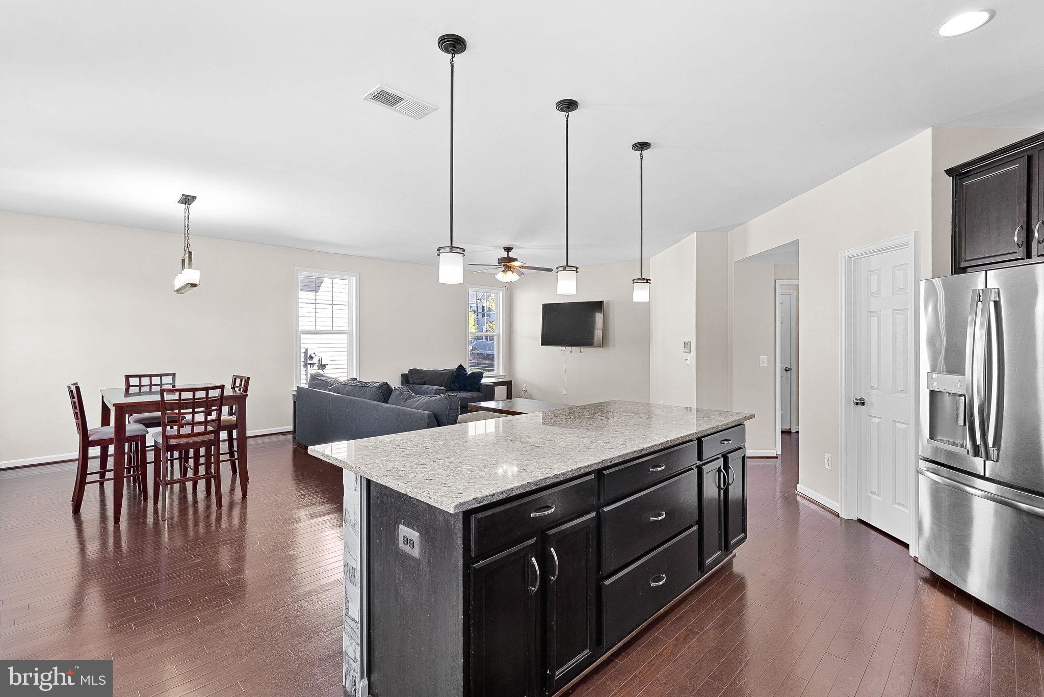 829 PENCOAST DRIVE