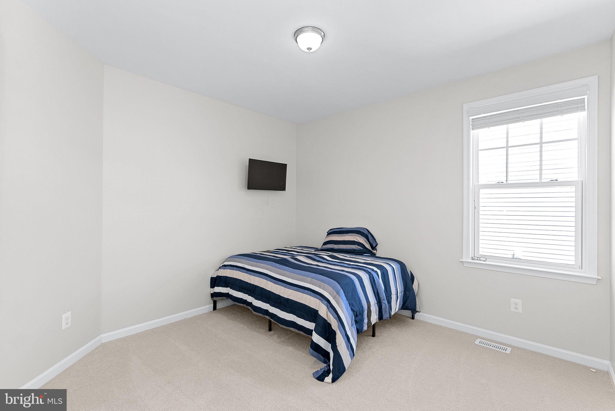 829 PENCOAST DRIVE