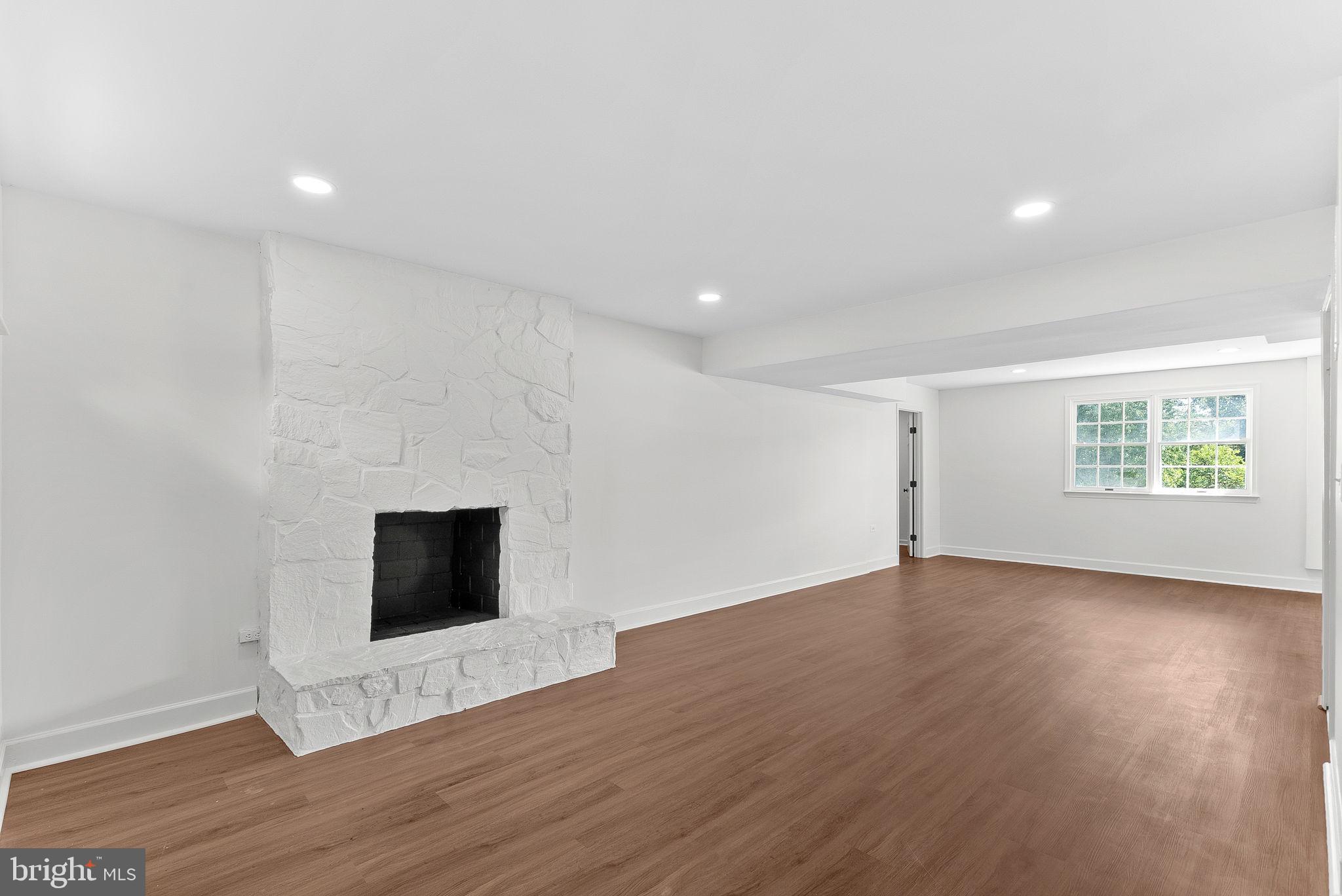 17509 PINEHURST COURT