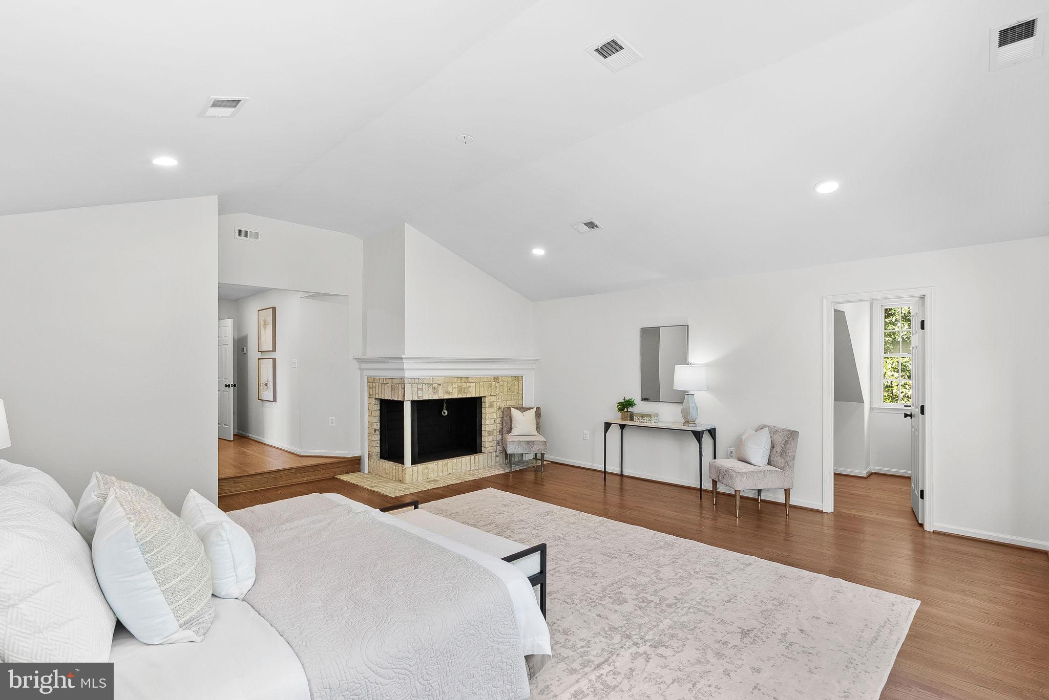 17509 PINEHURST COURT