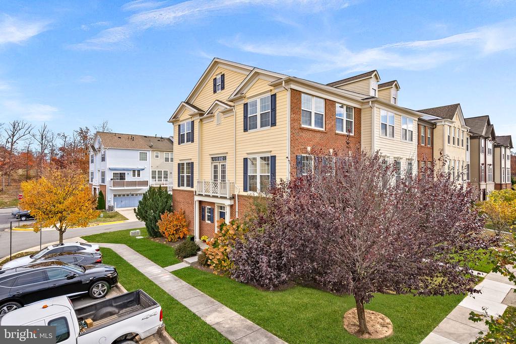 429 HEARTLEAF TERRACE SE