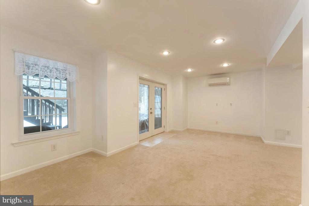 628 WINTERGREEN DRIVE