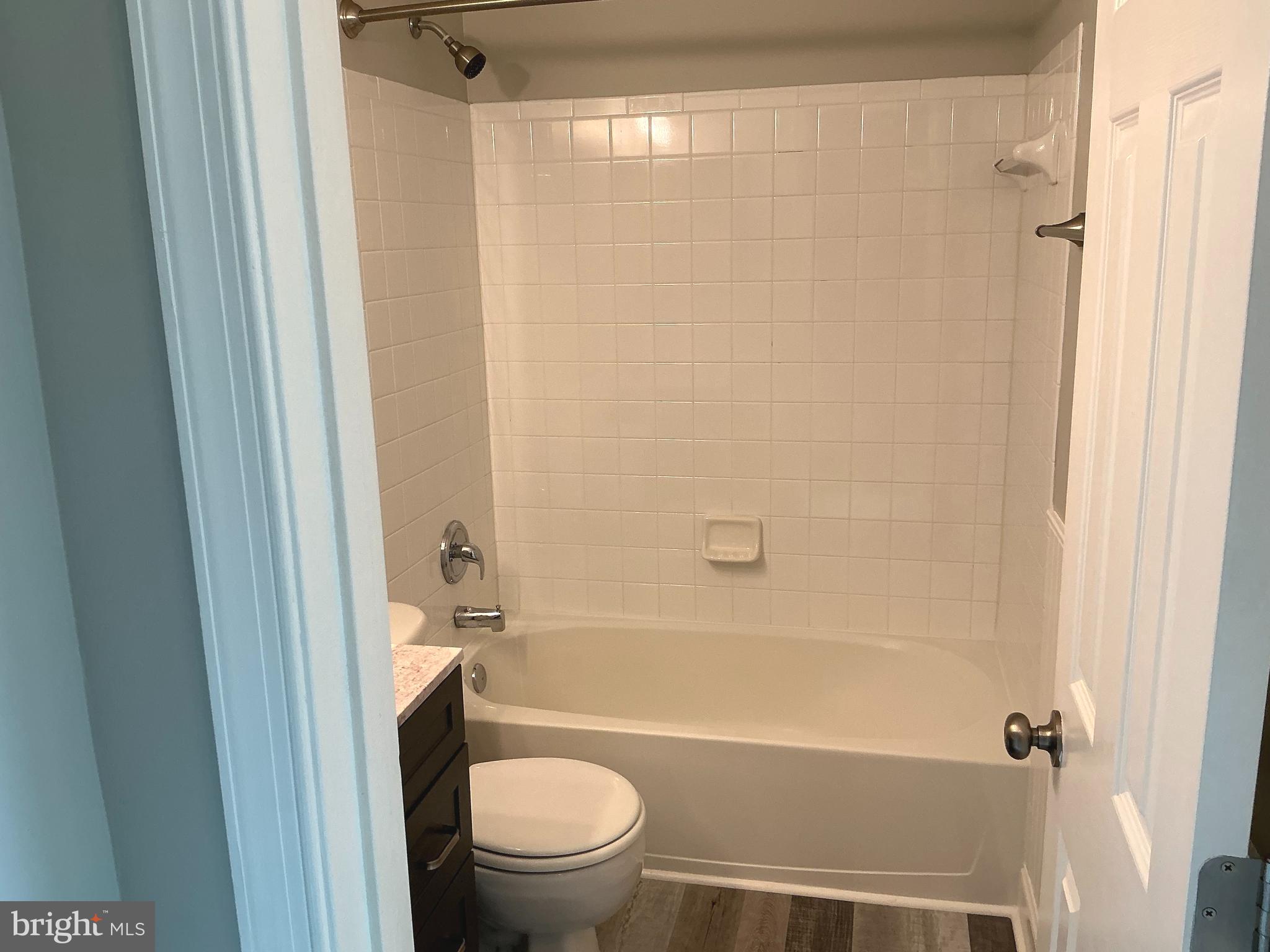 43444 NOTTINGHAM SQUARE