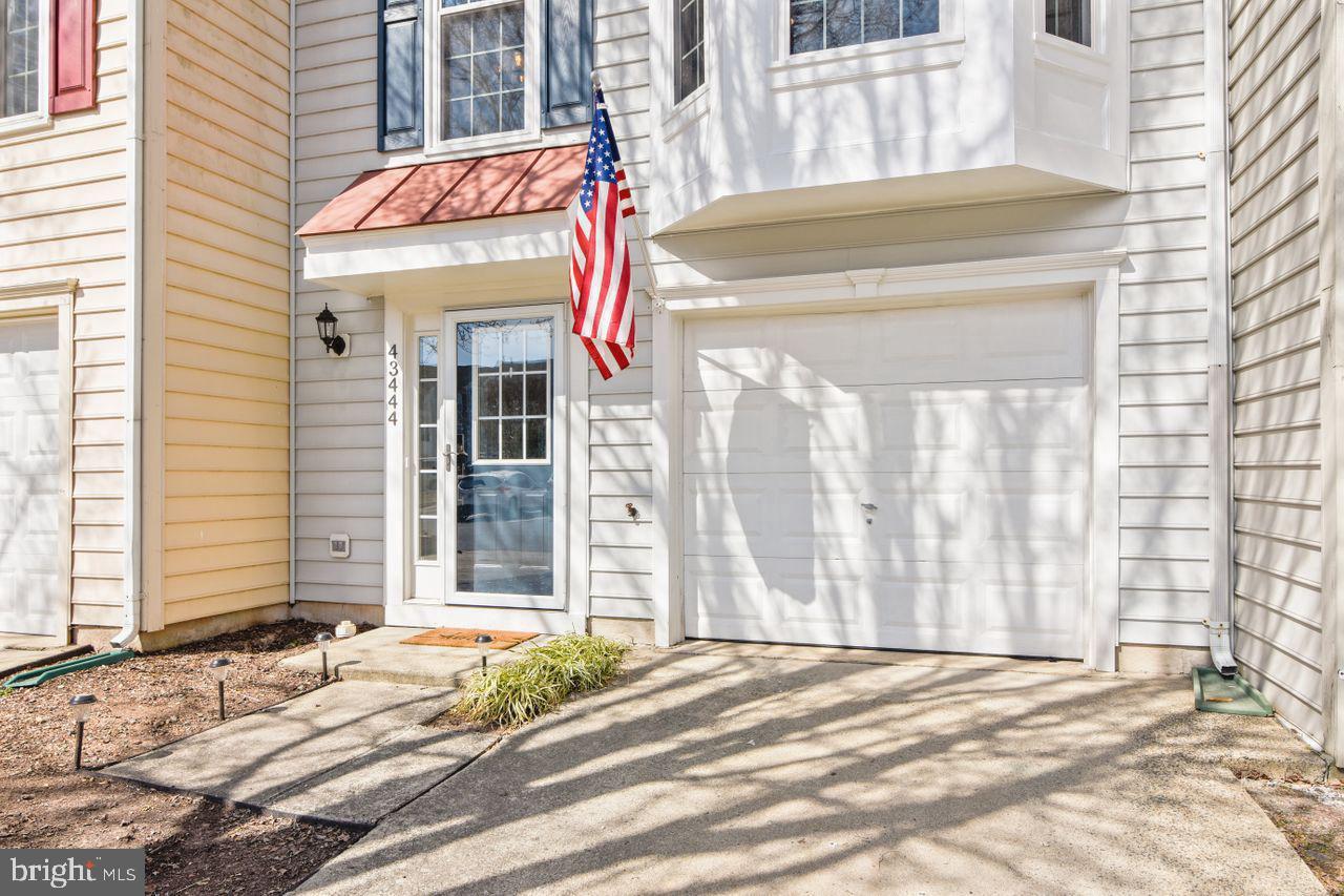 43444 NOTTINGHAM SQUARE