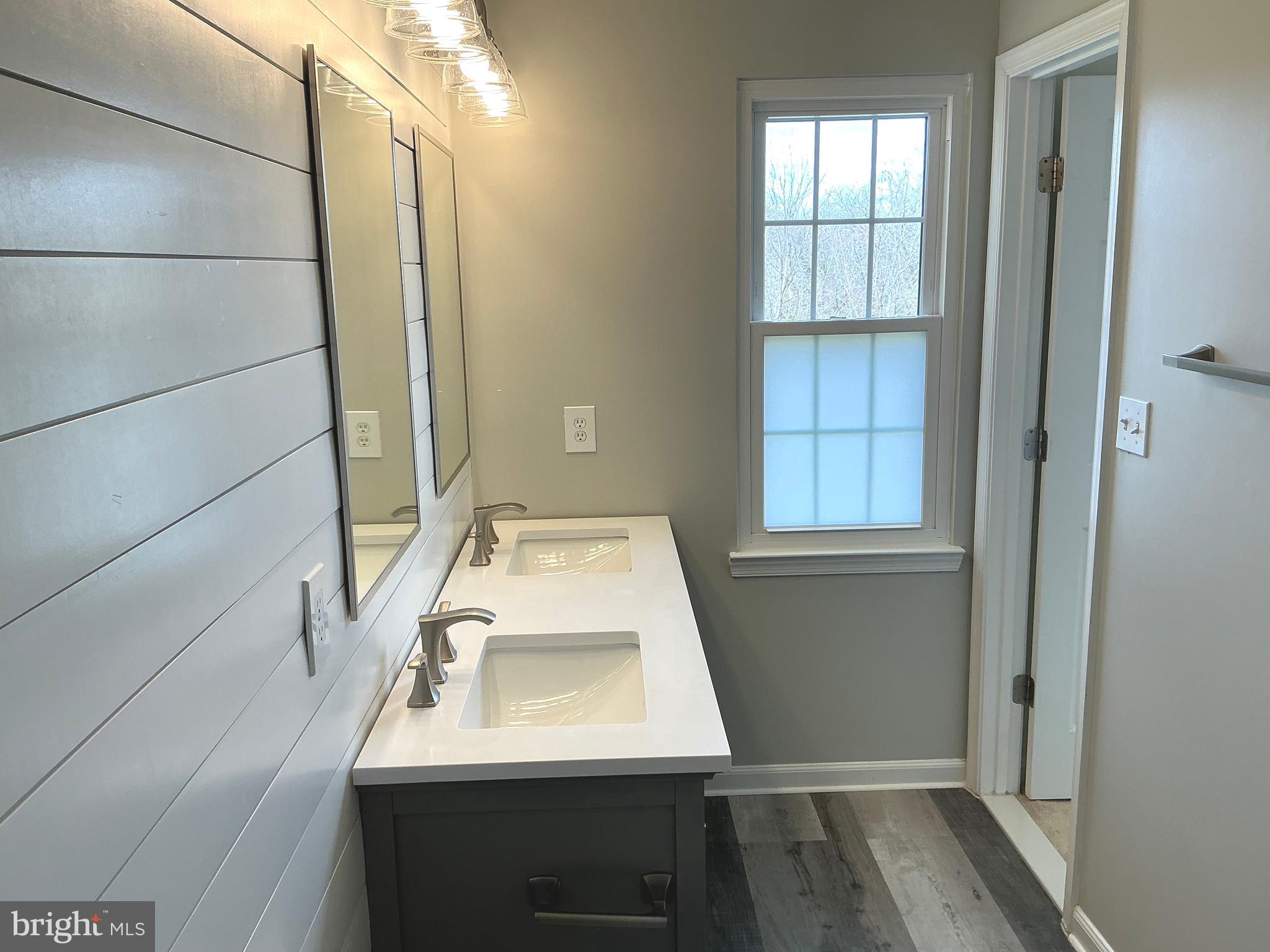 43444 NOTTINGHAM SQUARE