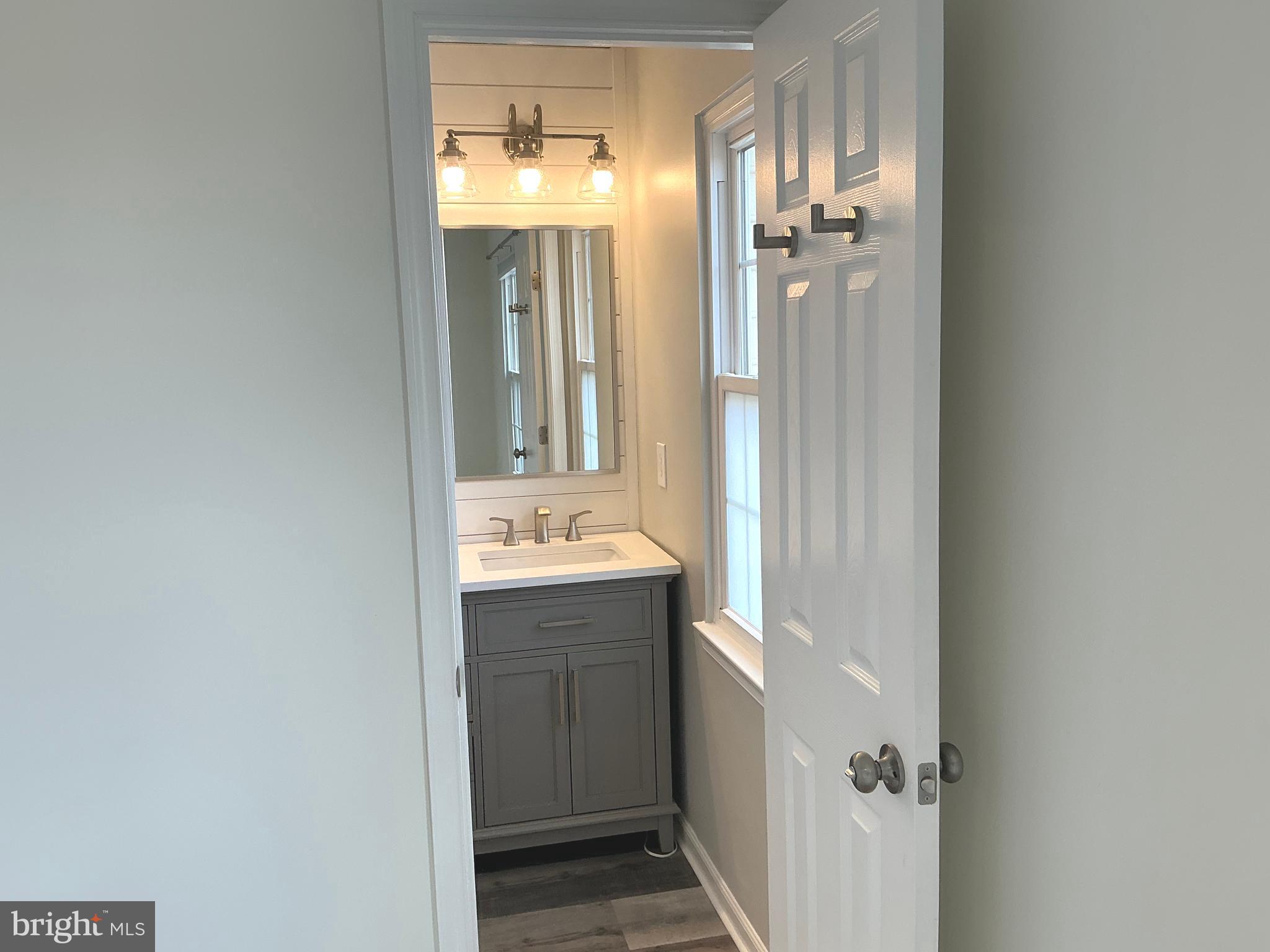 43444 NOTTINGHAM SQUARE