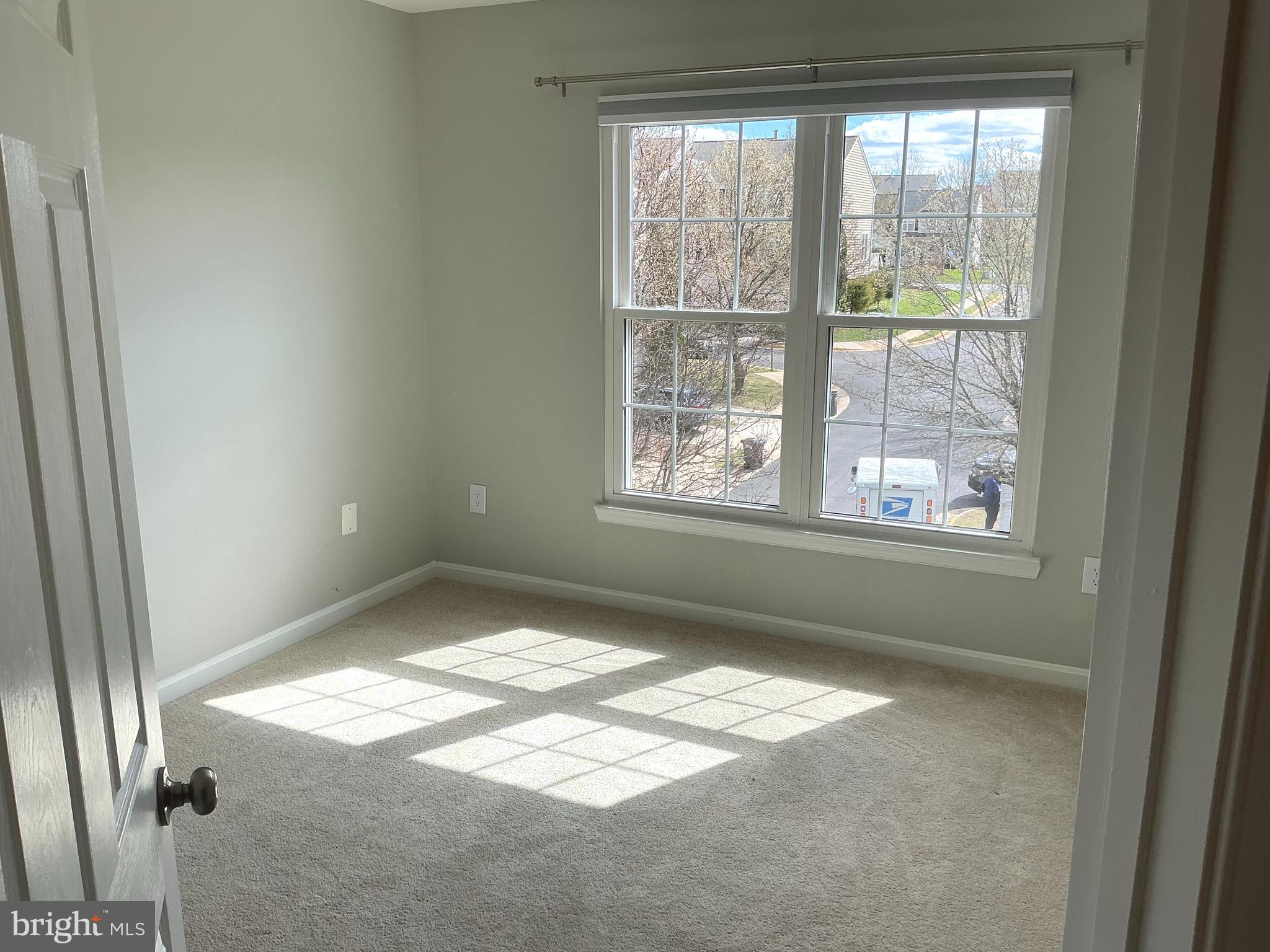 43444 NOTTINGHAM SQUARE