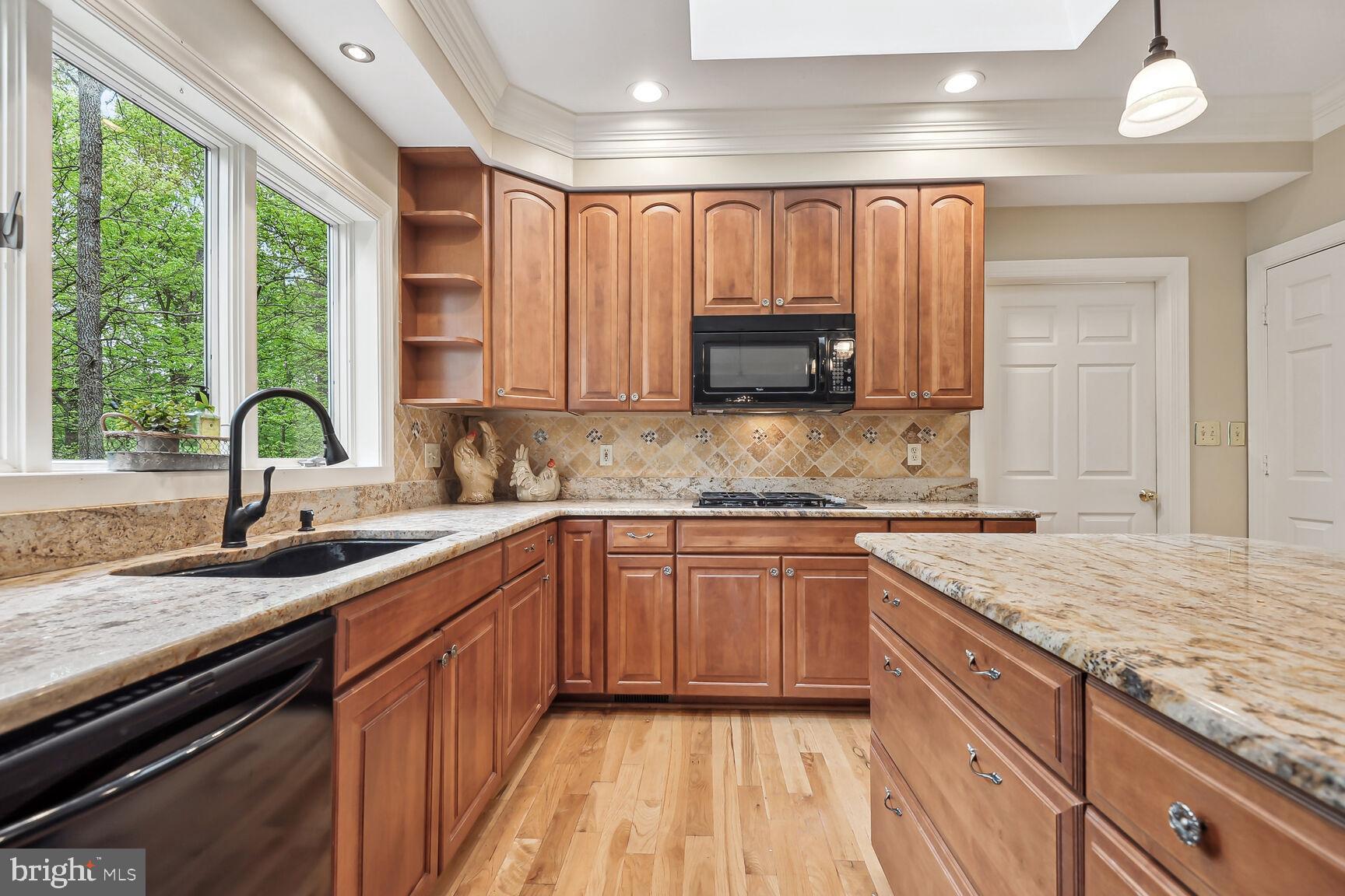4237 Lawnvale Dr
