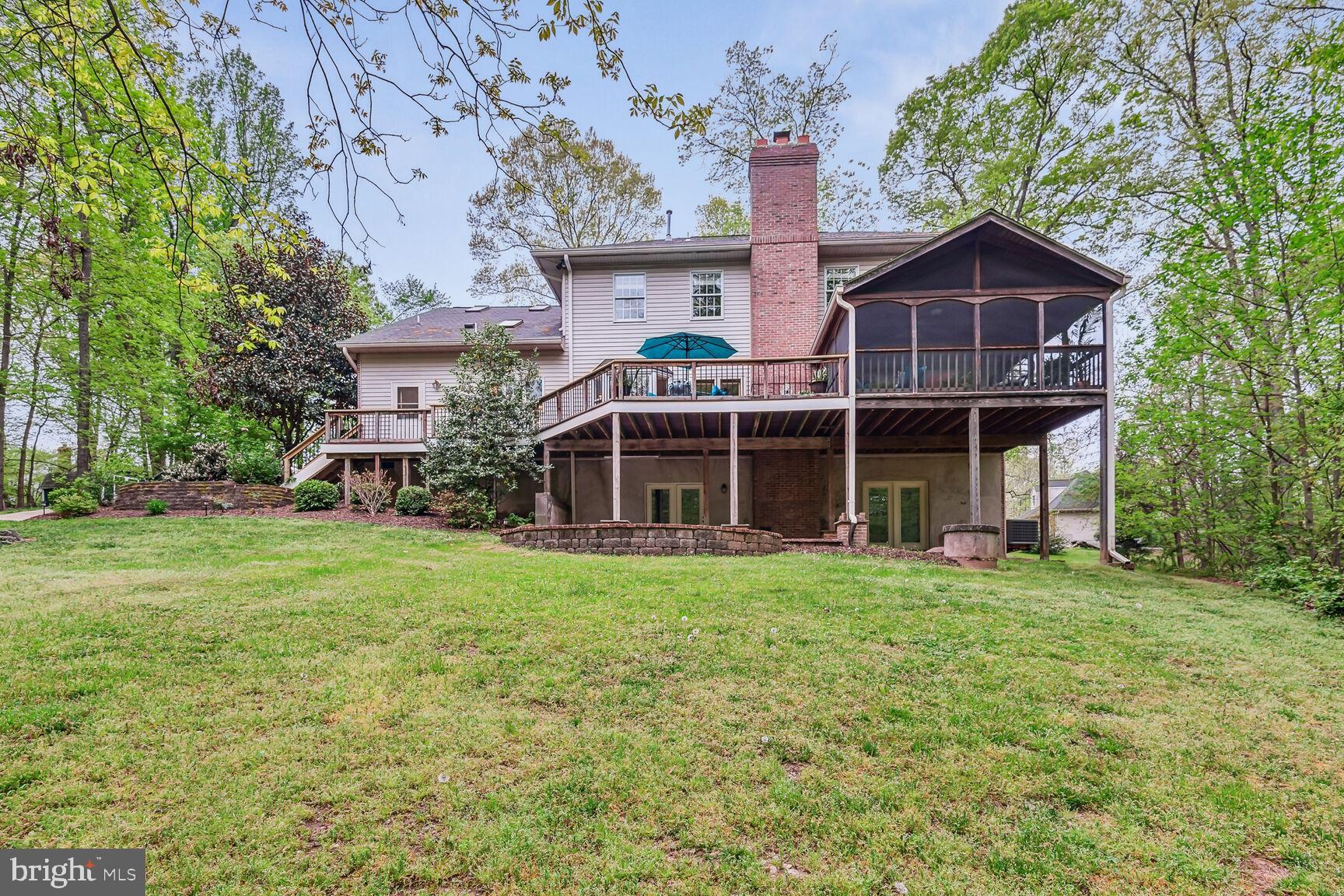 4237 Lawnvale Dr
