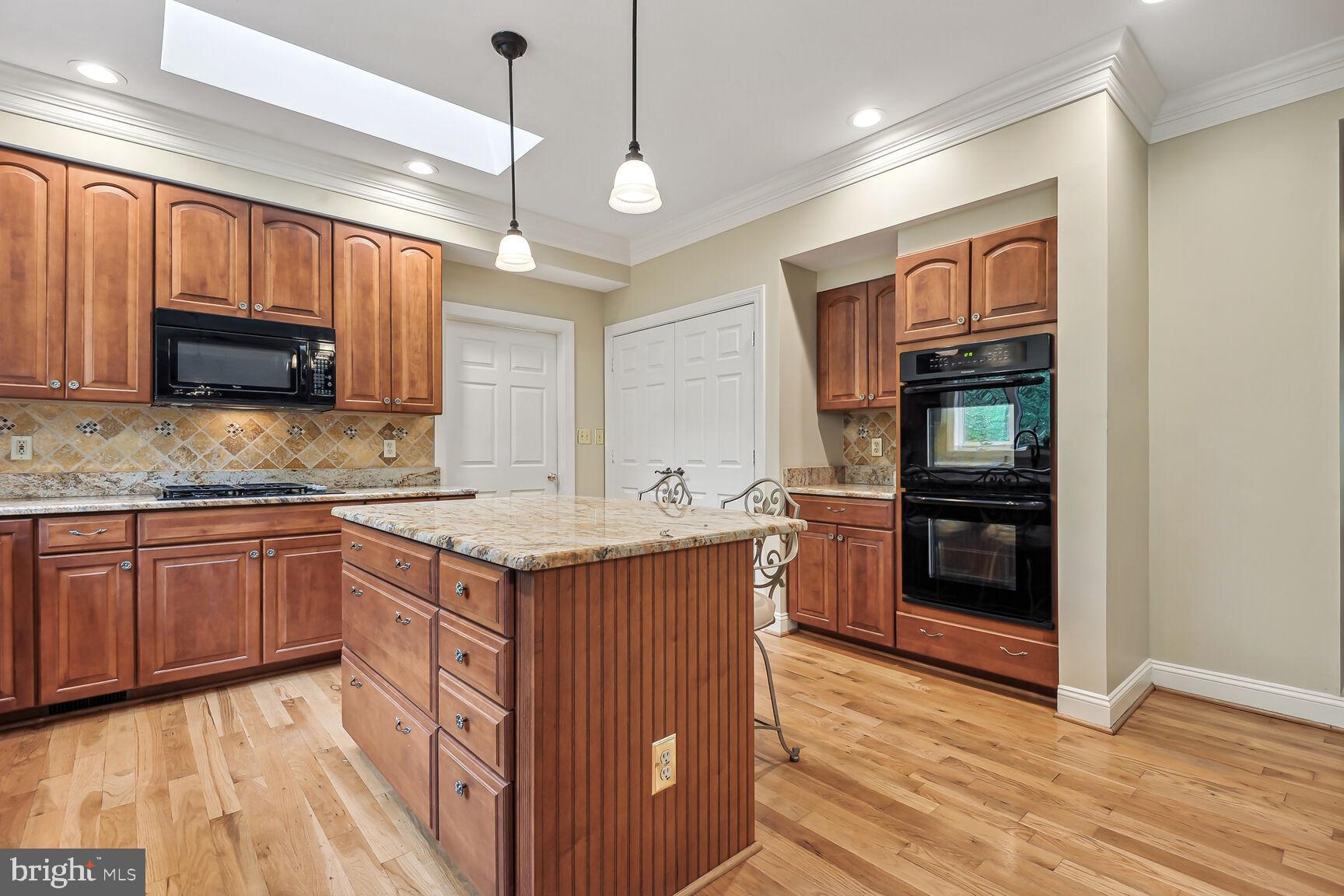4237 Lawnvale Dr
