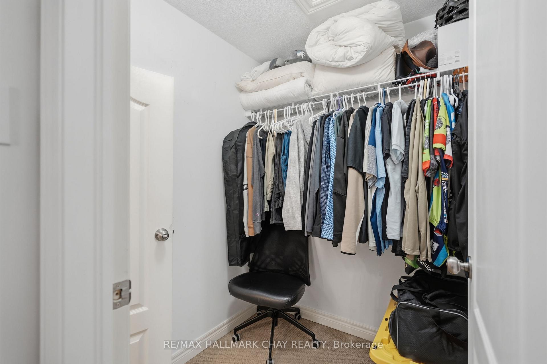 17 Armeda Clow Crescent