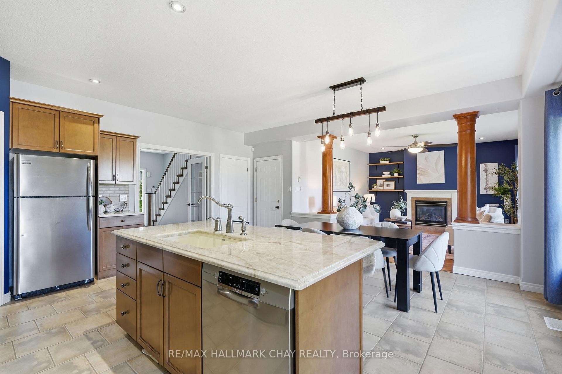 17 Armeda Clow Crescent