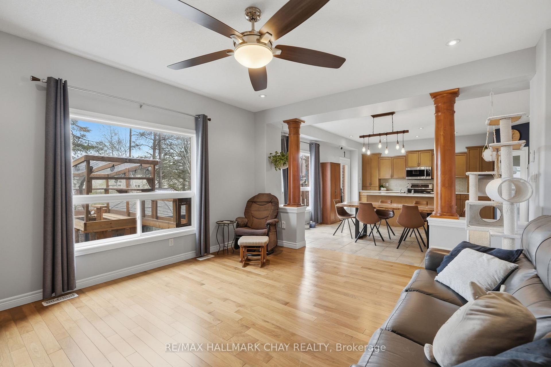 17 Armeda Clow Crescent